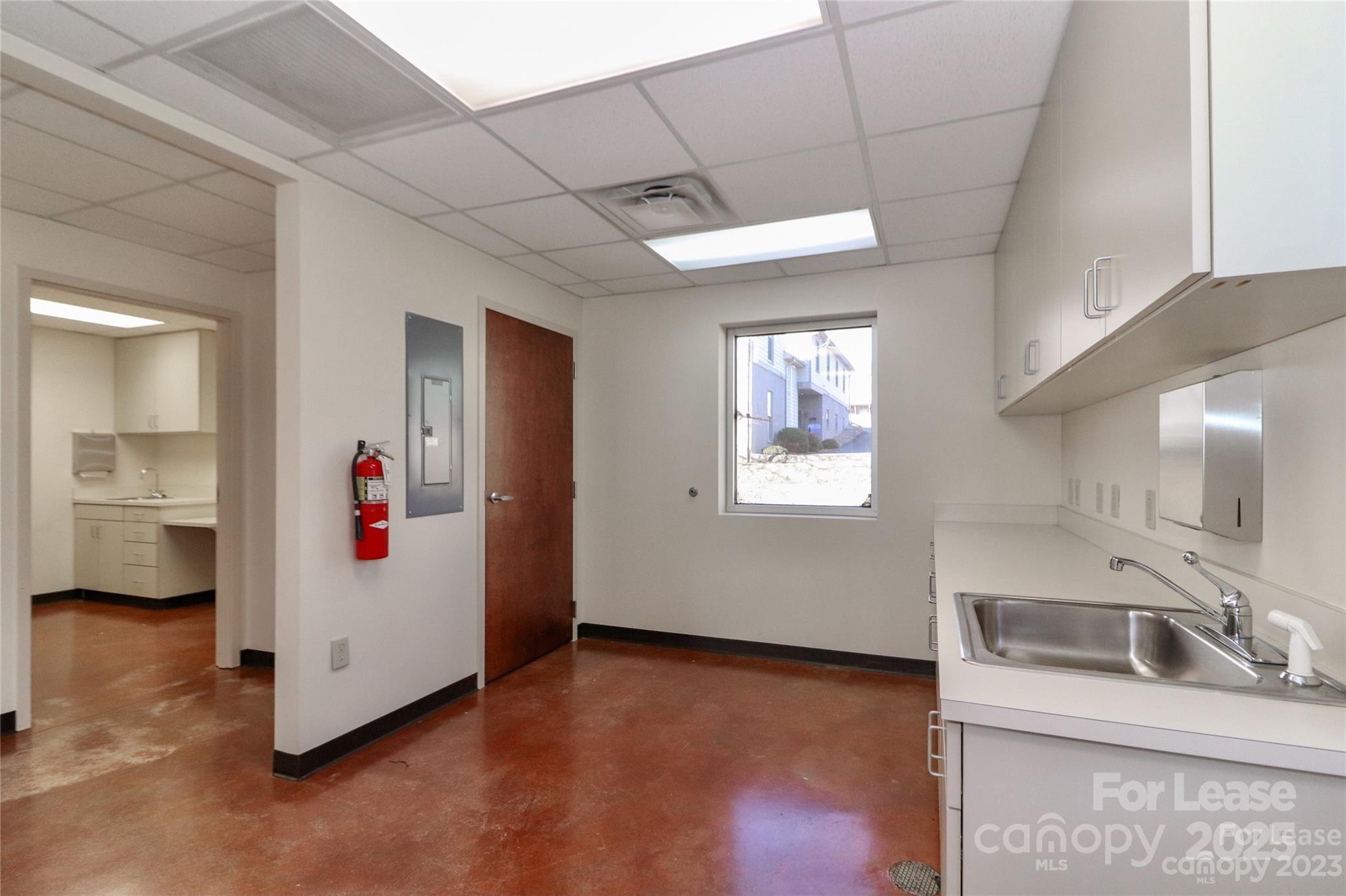 1673 Norwood Road Property Photo 9