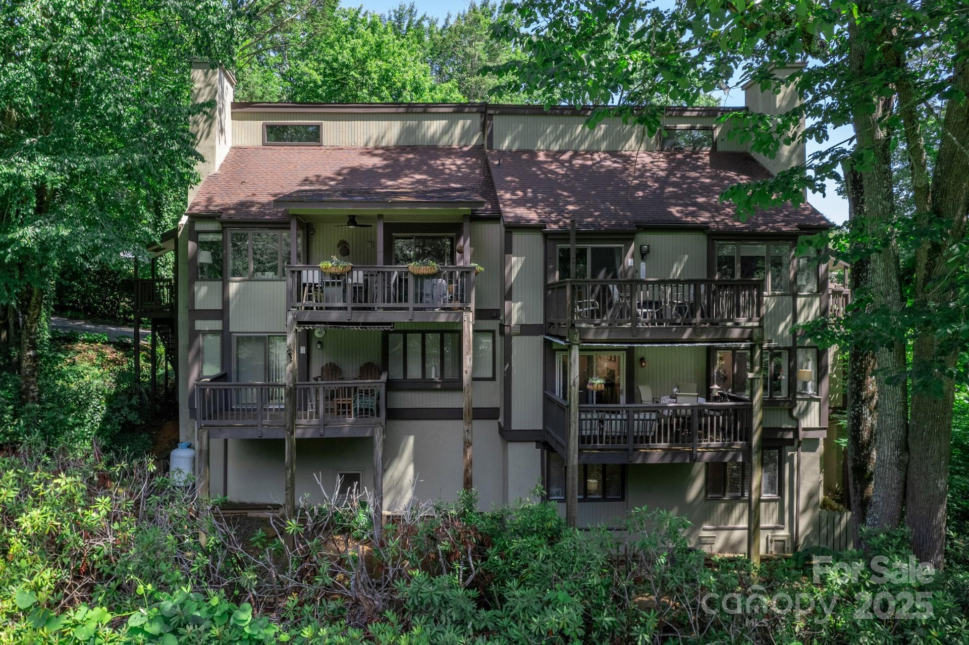300 Glenwood Lane Unit K-38 Property Photo 1