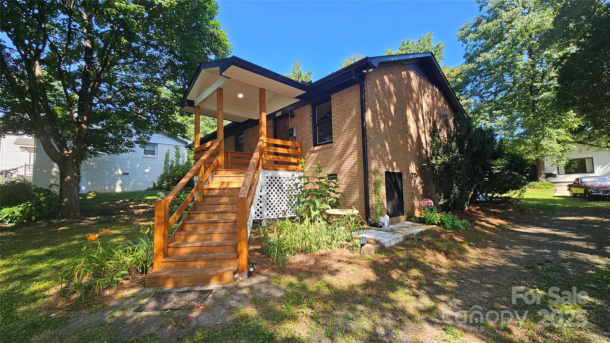 5315 Ruth Drive Property Photo