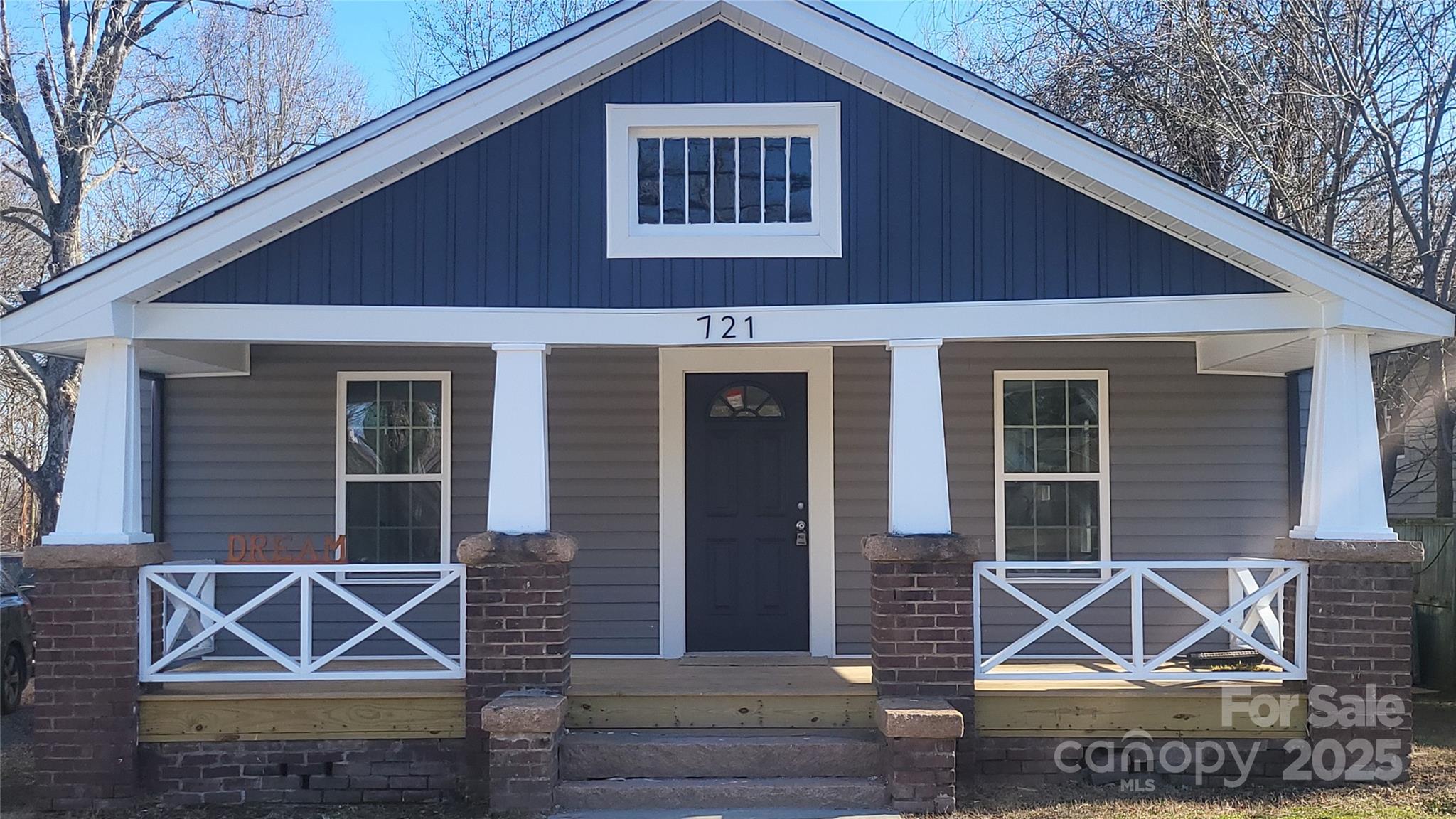 721 N Salisbury Avenue Property Photo