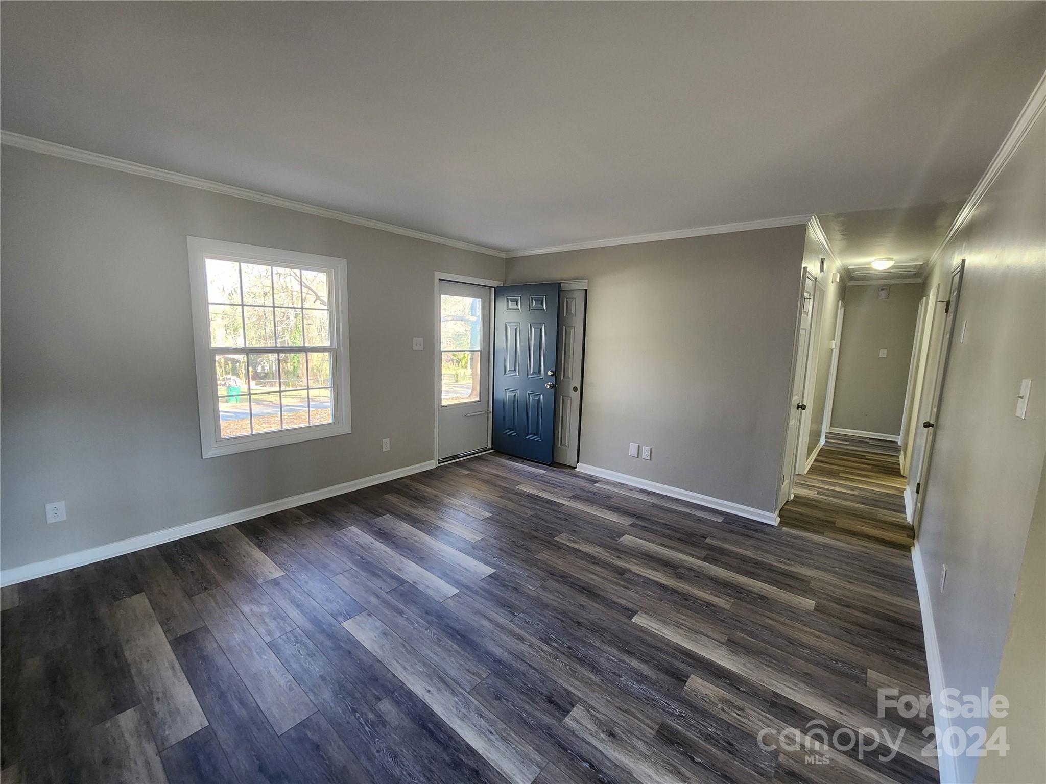 3935 Amerigo Street Property Photo 3