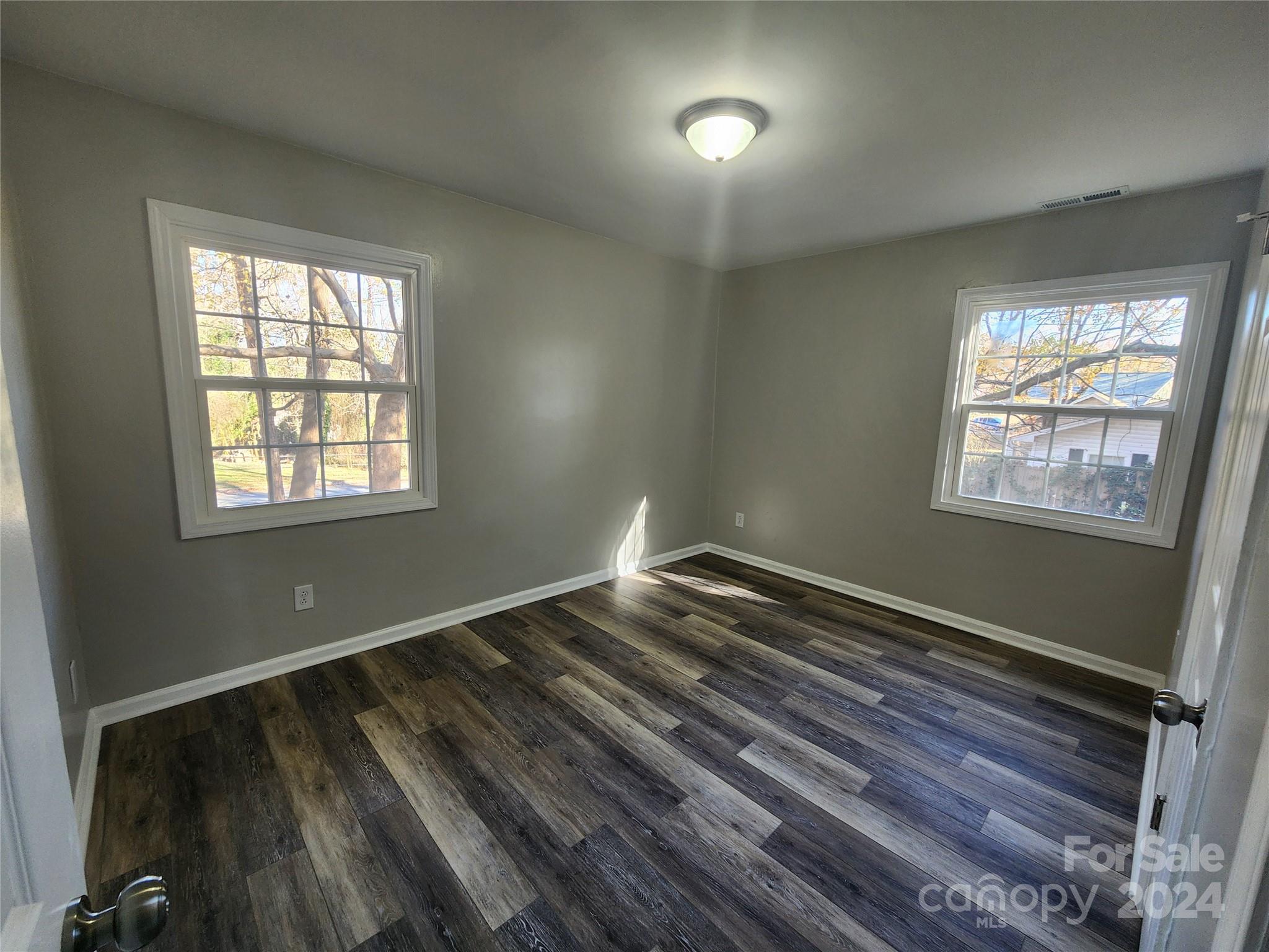 3935 Amerigo Street Property Photo 12