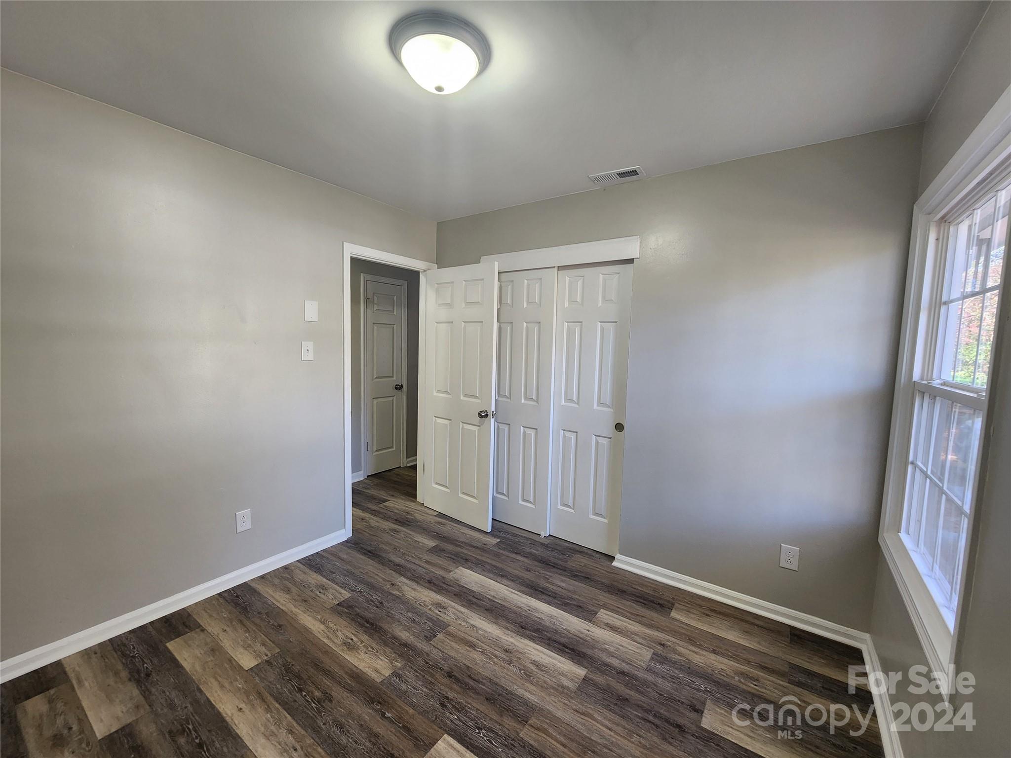 3935 Amerigo Street Property Photo 14