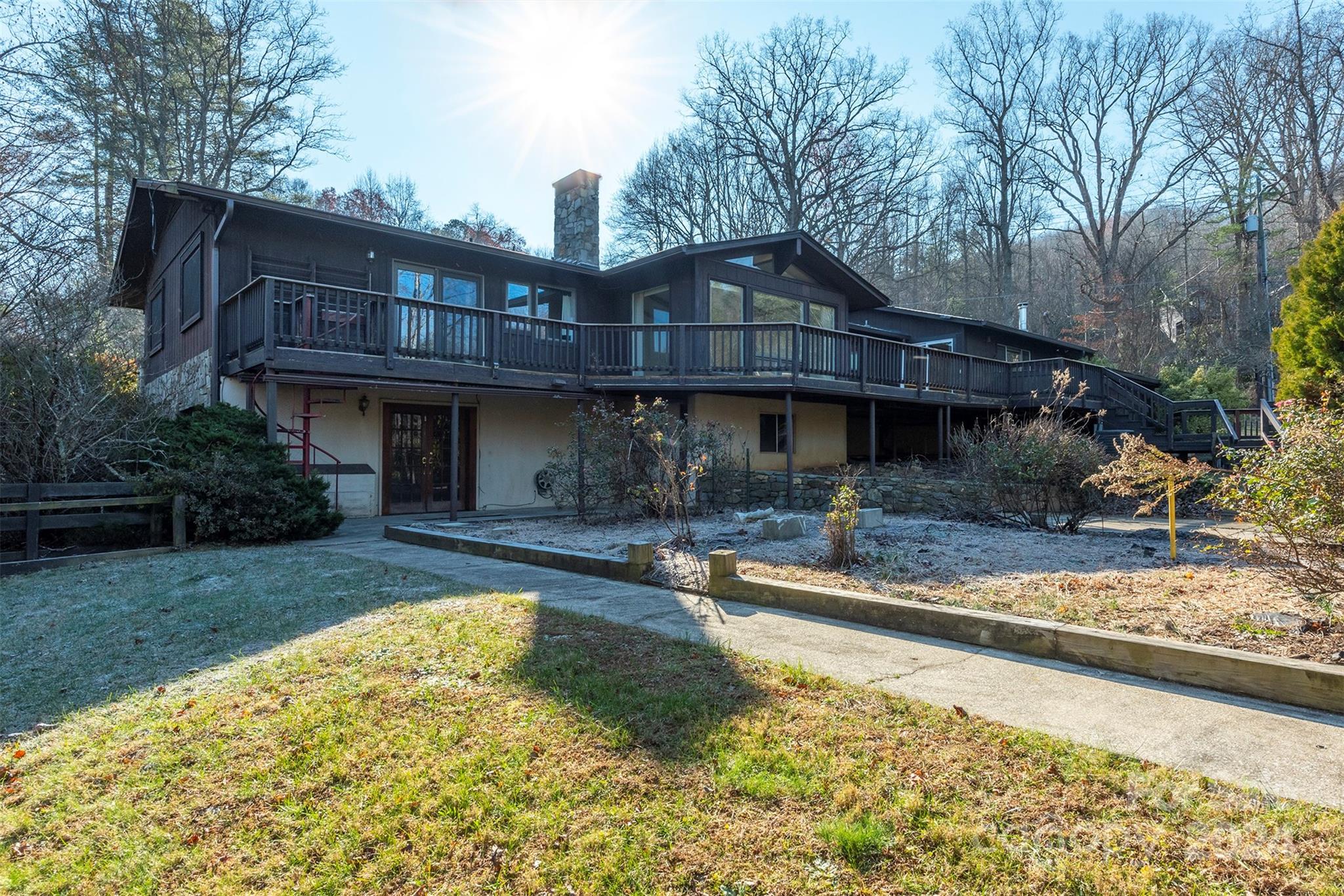 208 Dogwood Lane Property Photo 3