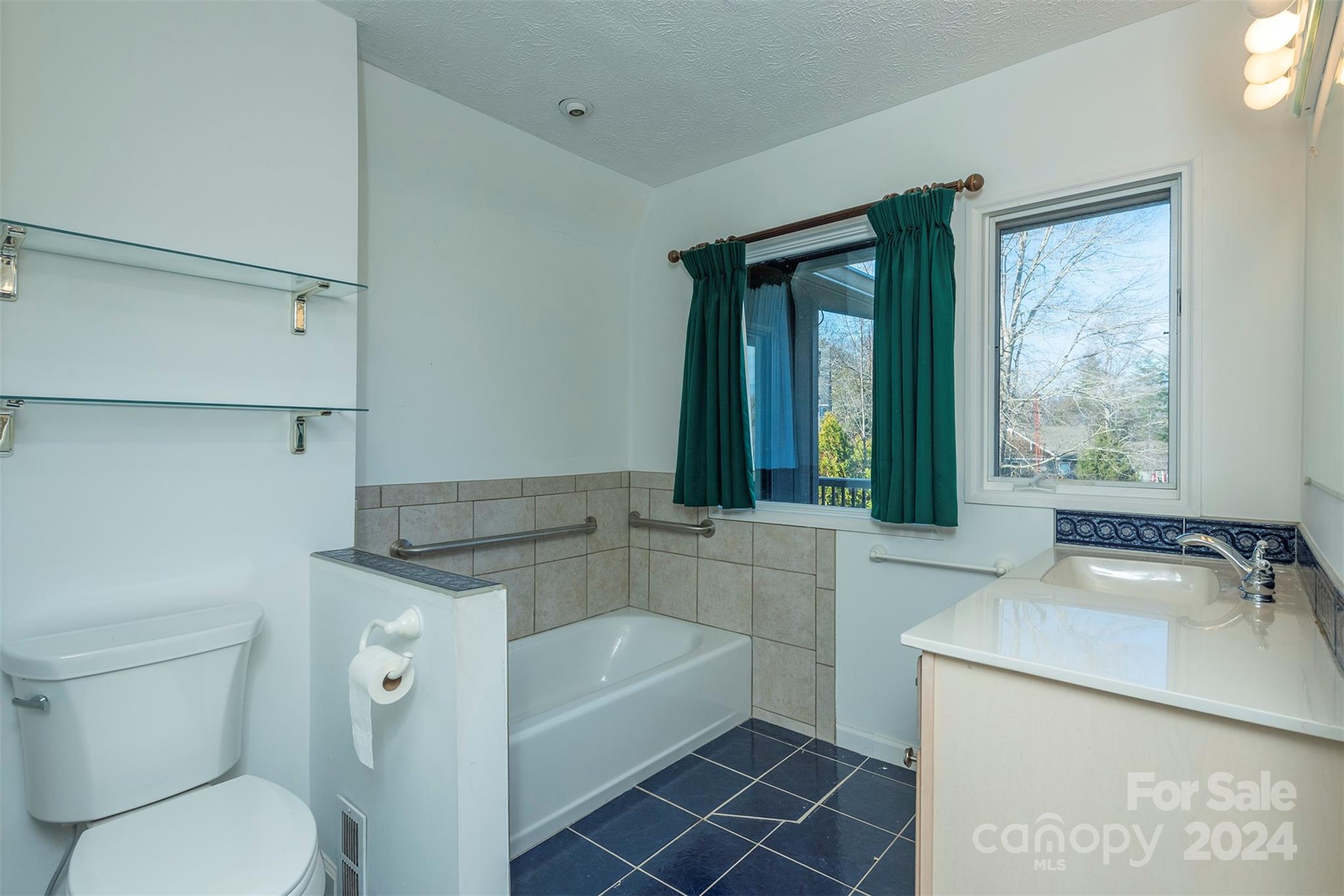 208 Dogwood Lane Property Photo 14