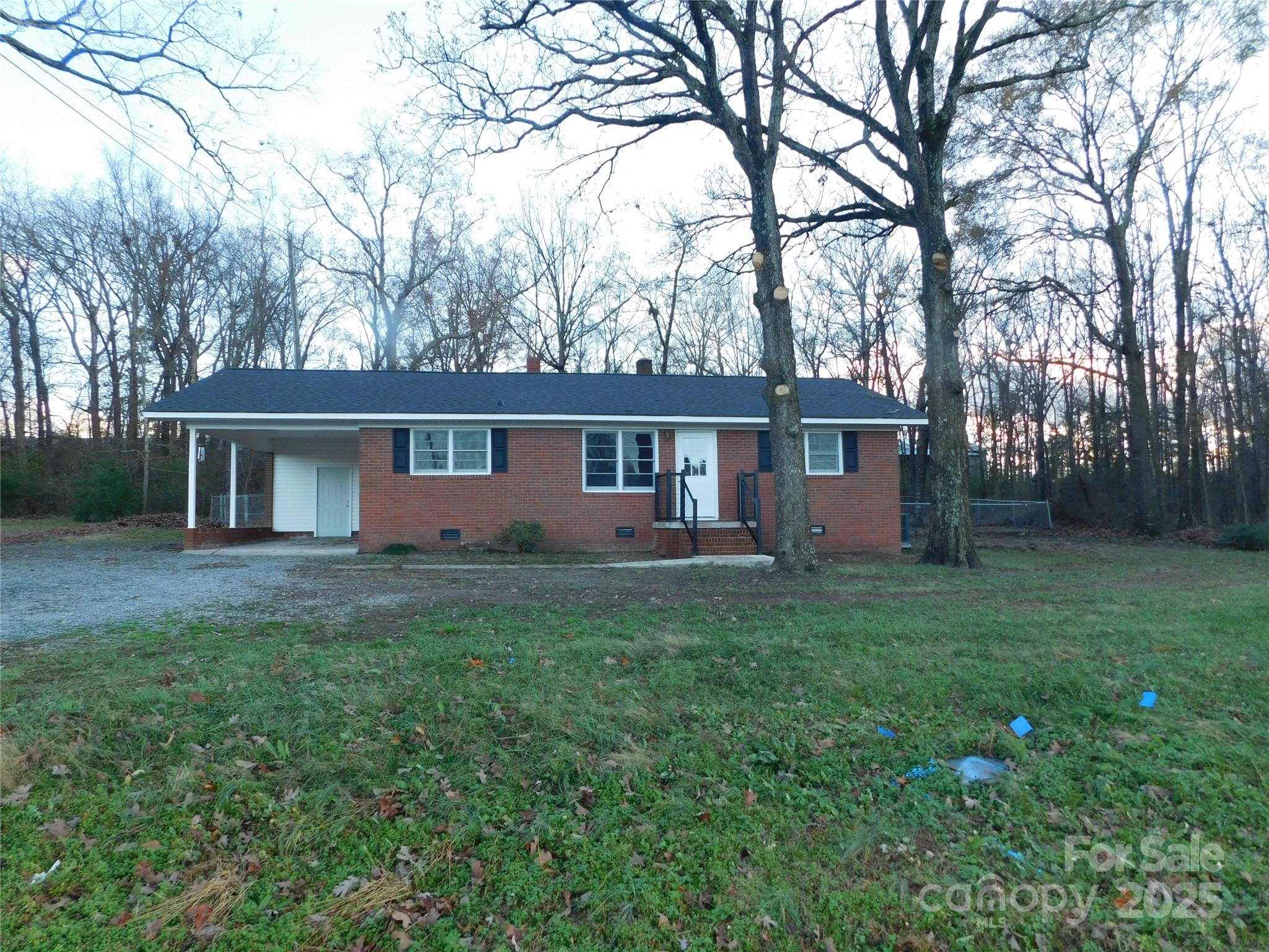 8600 E Highway 74 Highway Property Photo
