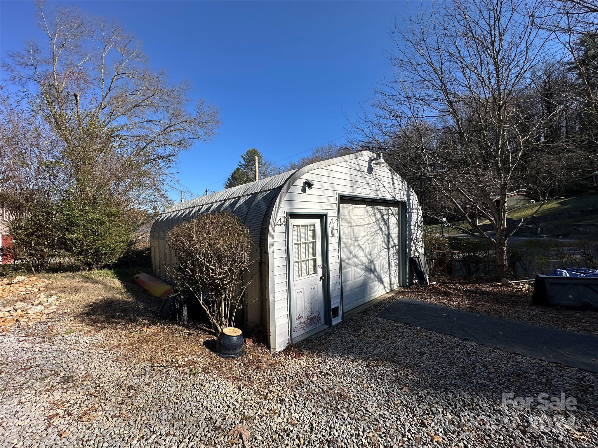 405 Daisey Avenue Property Photo 10