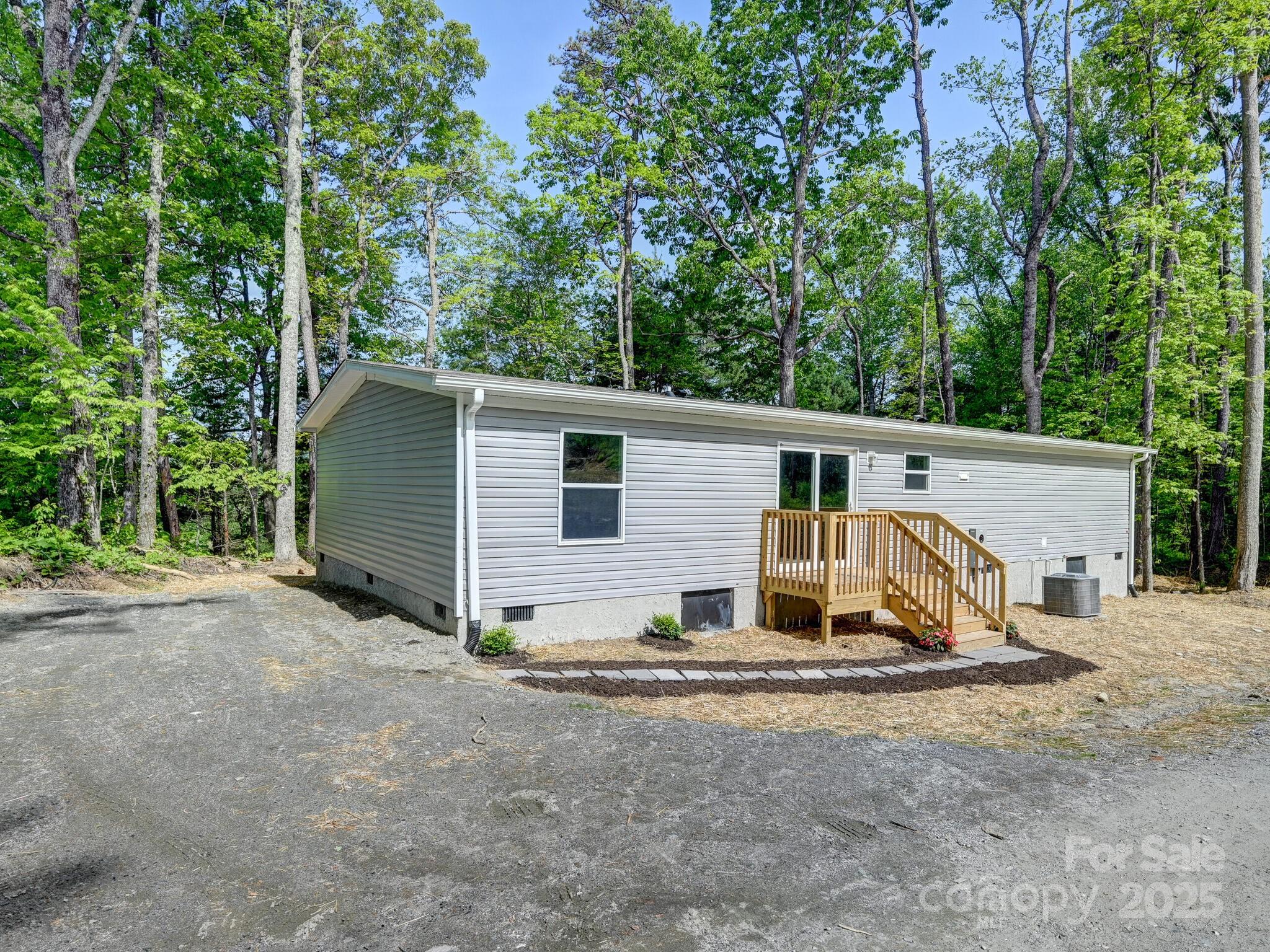 20 Windy Mountain Lane 1 Property Photo 3