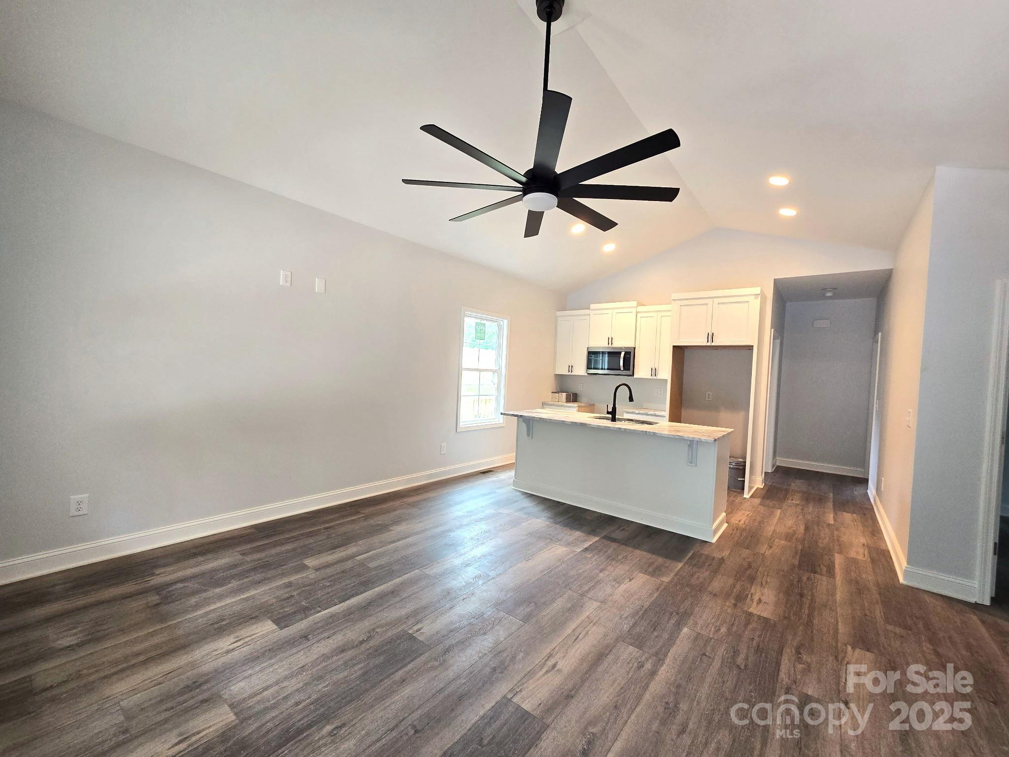 1589 Maysville Road Property Photo 5