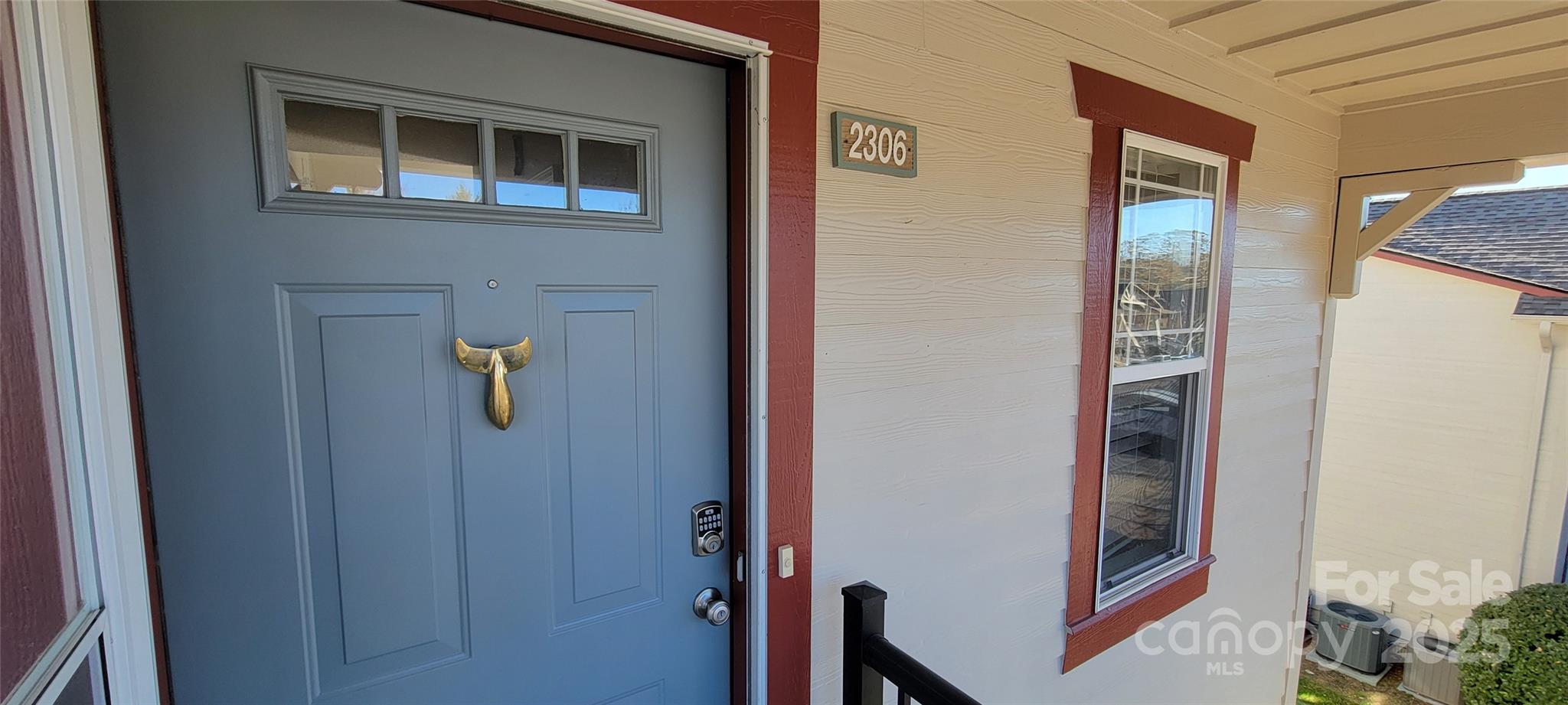 2306 Deermouse Way Property Photo 4