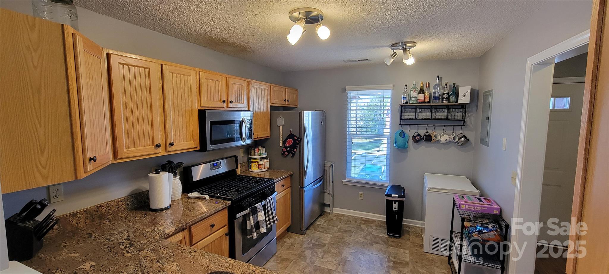 2306 Deermouse Way Property Photo 10