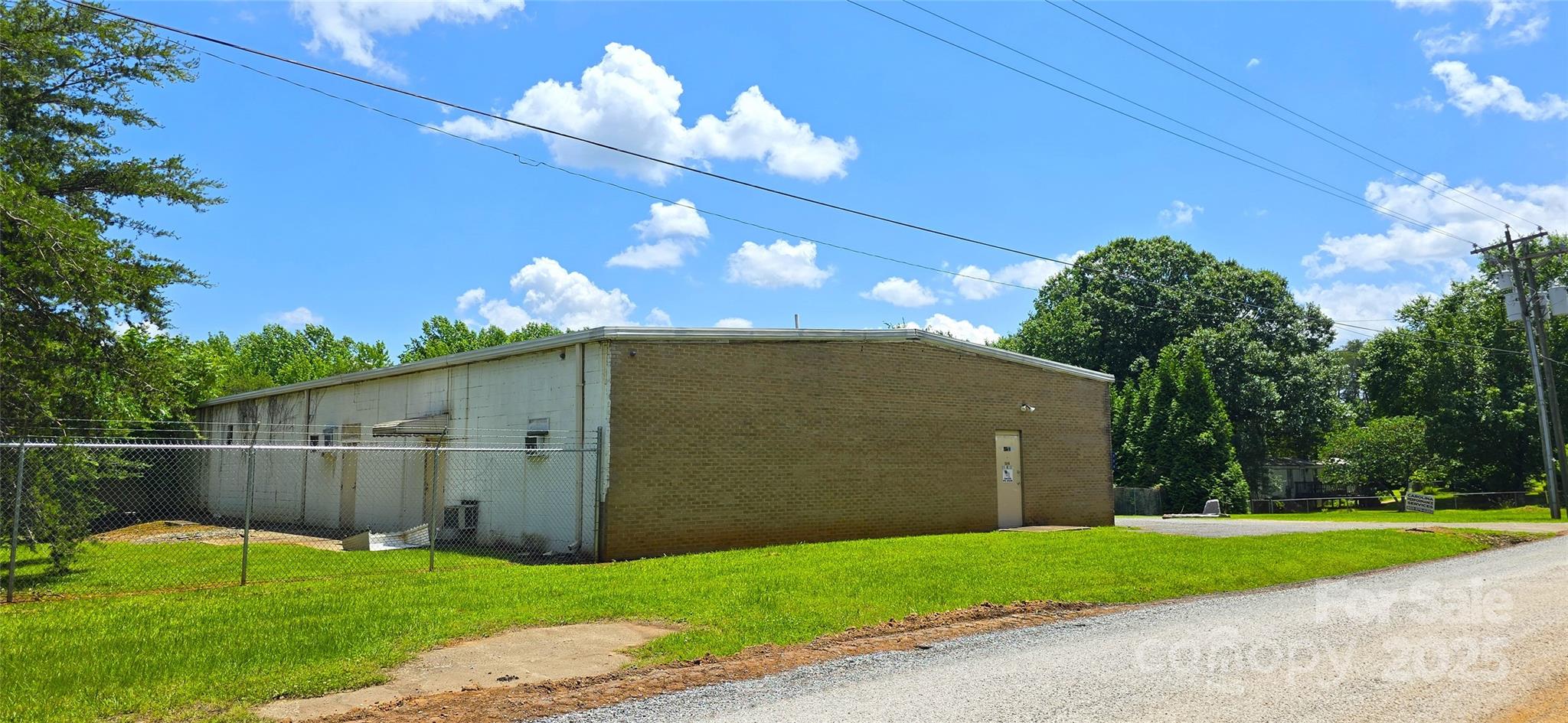 994 Rhyne Road Property Photo 10