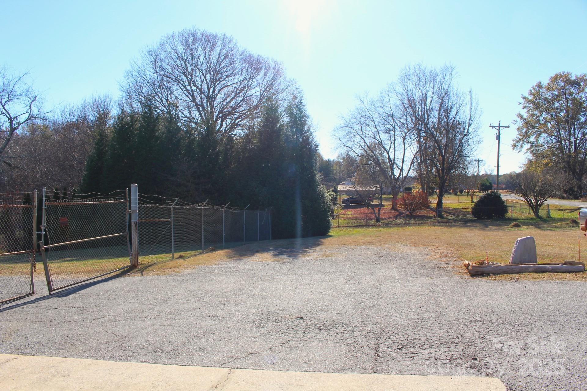 994 Rhyne Road Property Photo 18