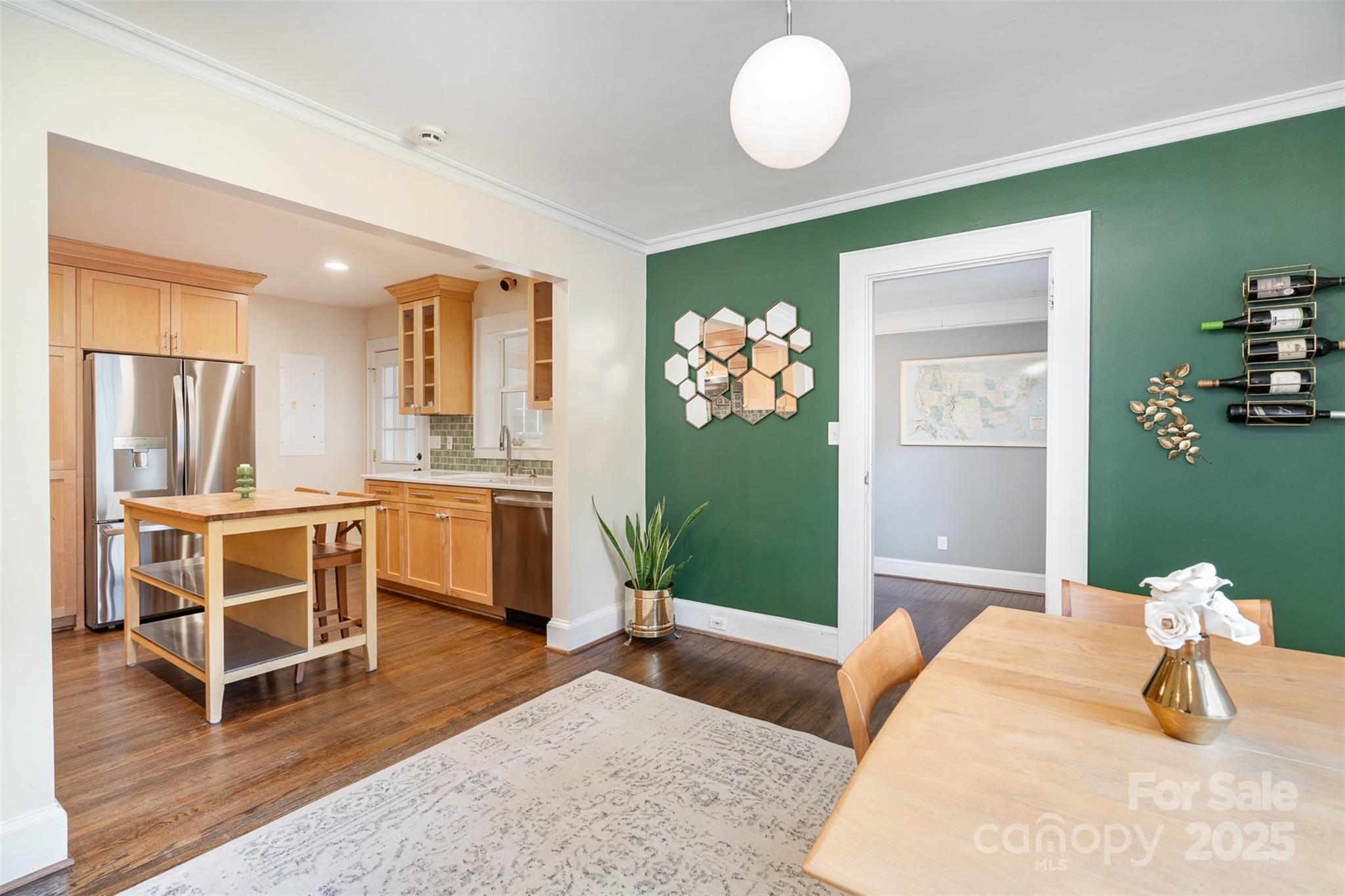 2013 Wood Dale Terrace Property Photo 6
