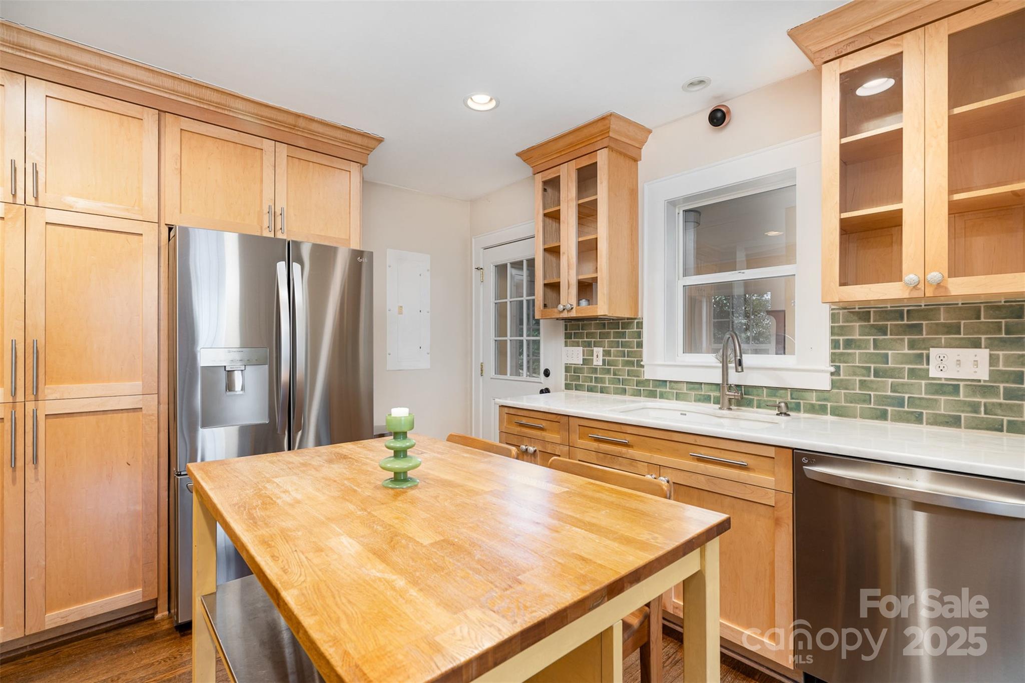2013 Wood Dale Terrace Property Photo 9