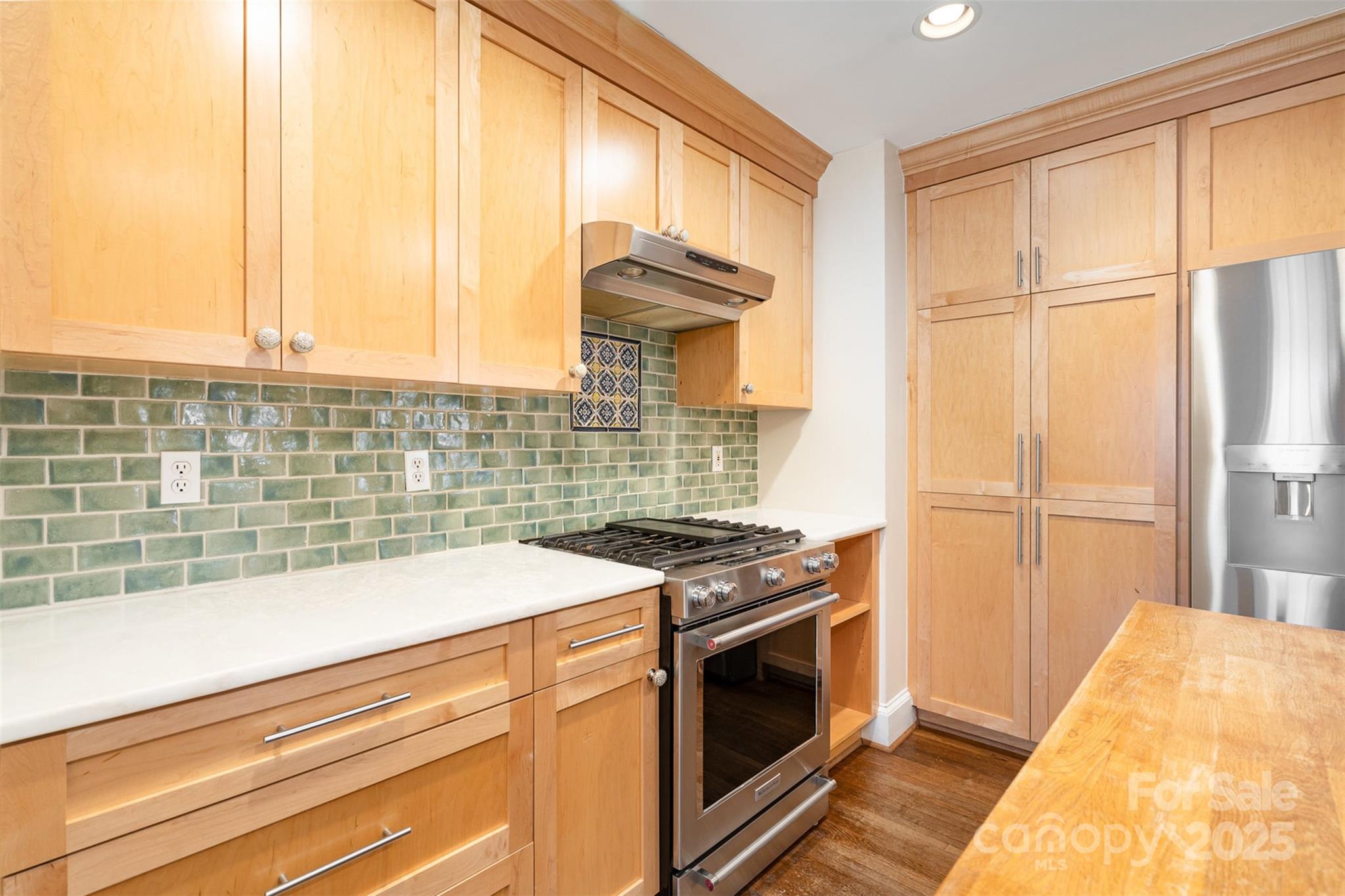 2013 Wood Dale Terrace Property Photo 10
