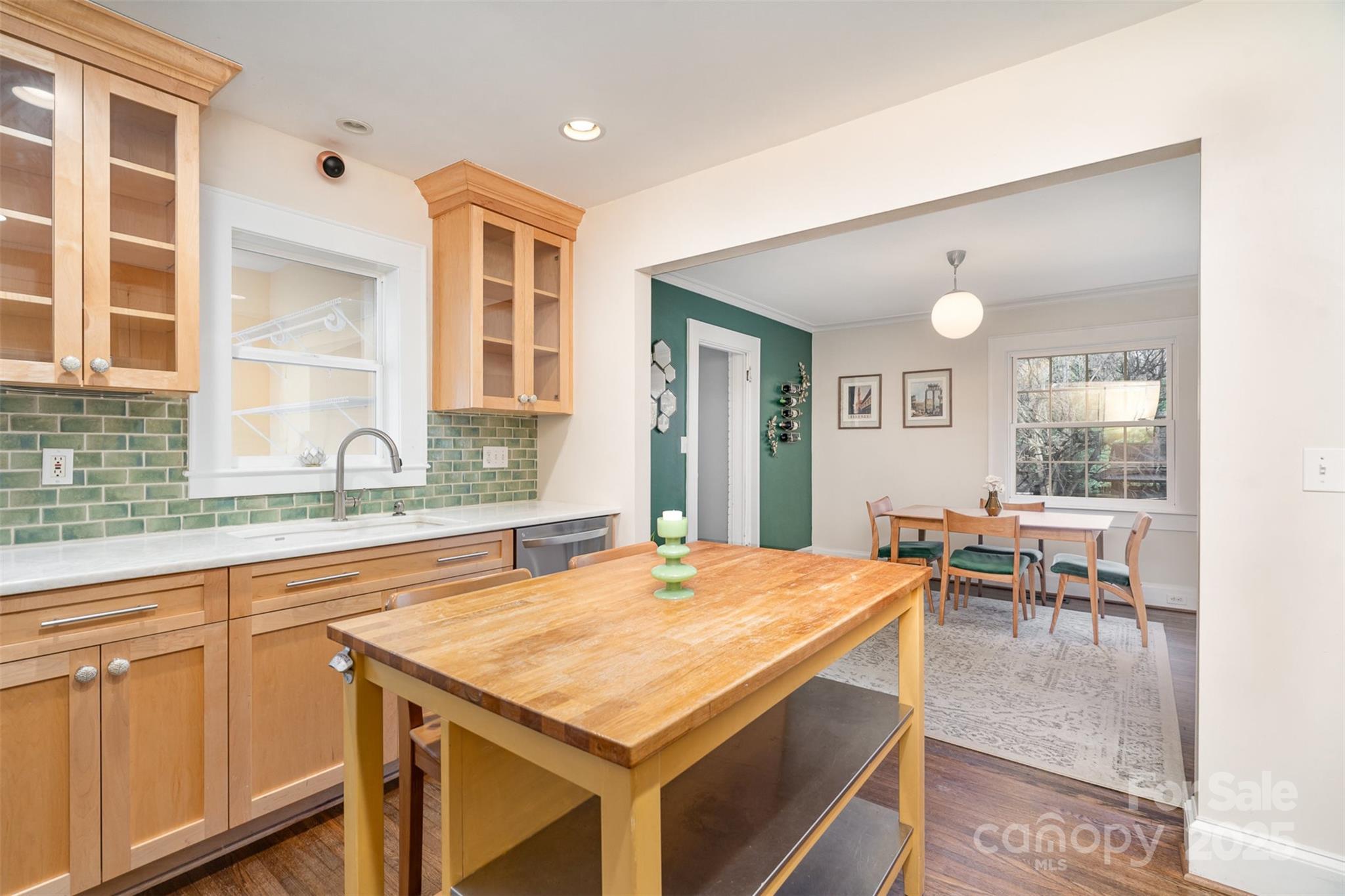 2013 Wood Dale Terrace Property Photo 11