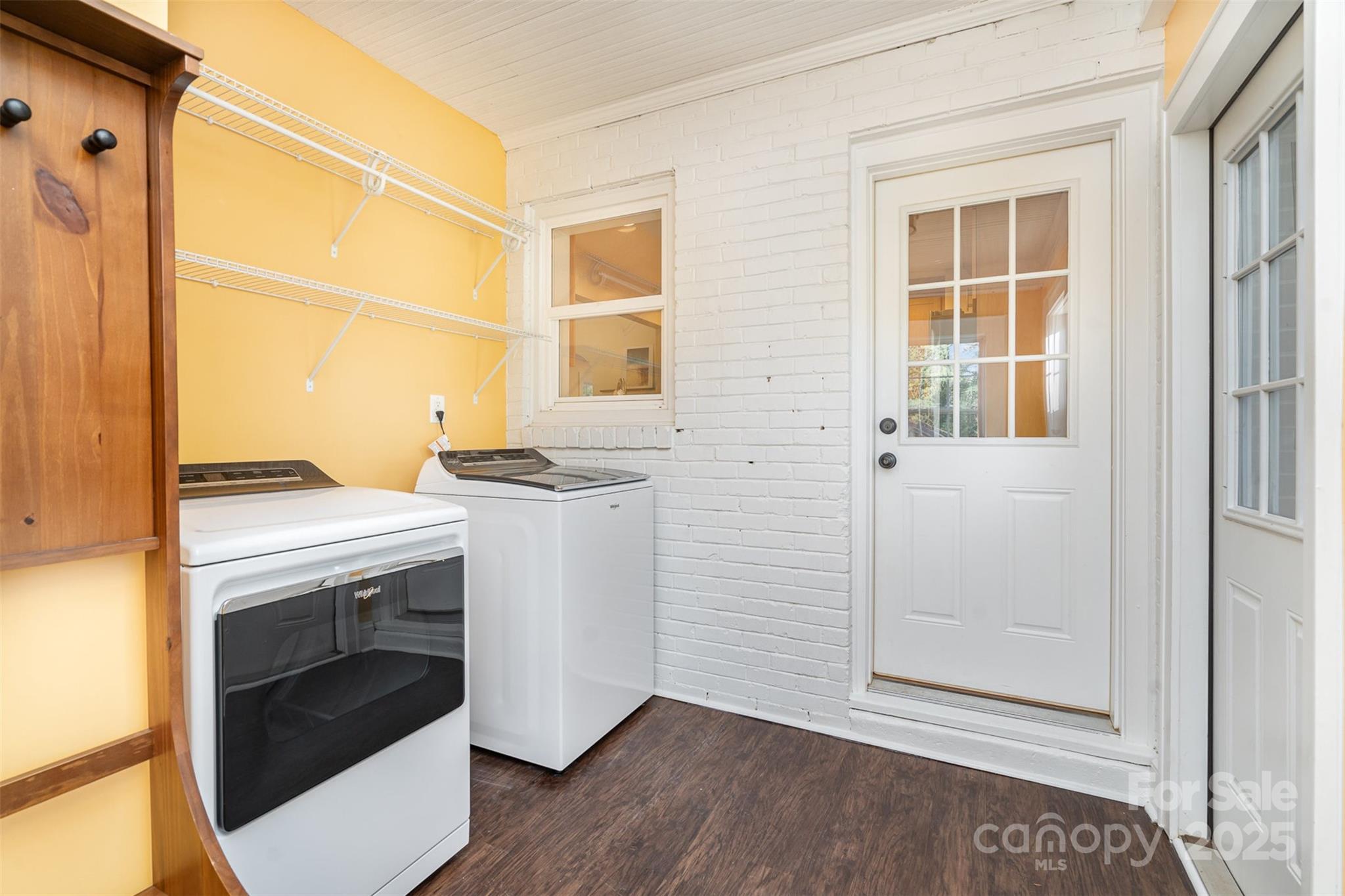 2013 Wood Dale Terrace Property Photo 12