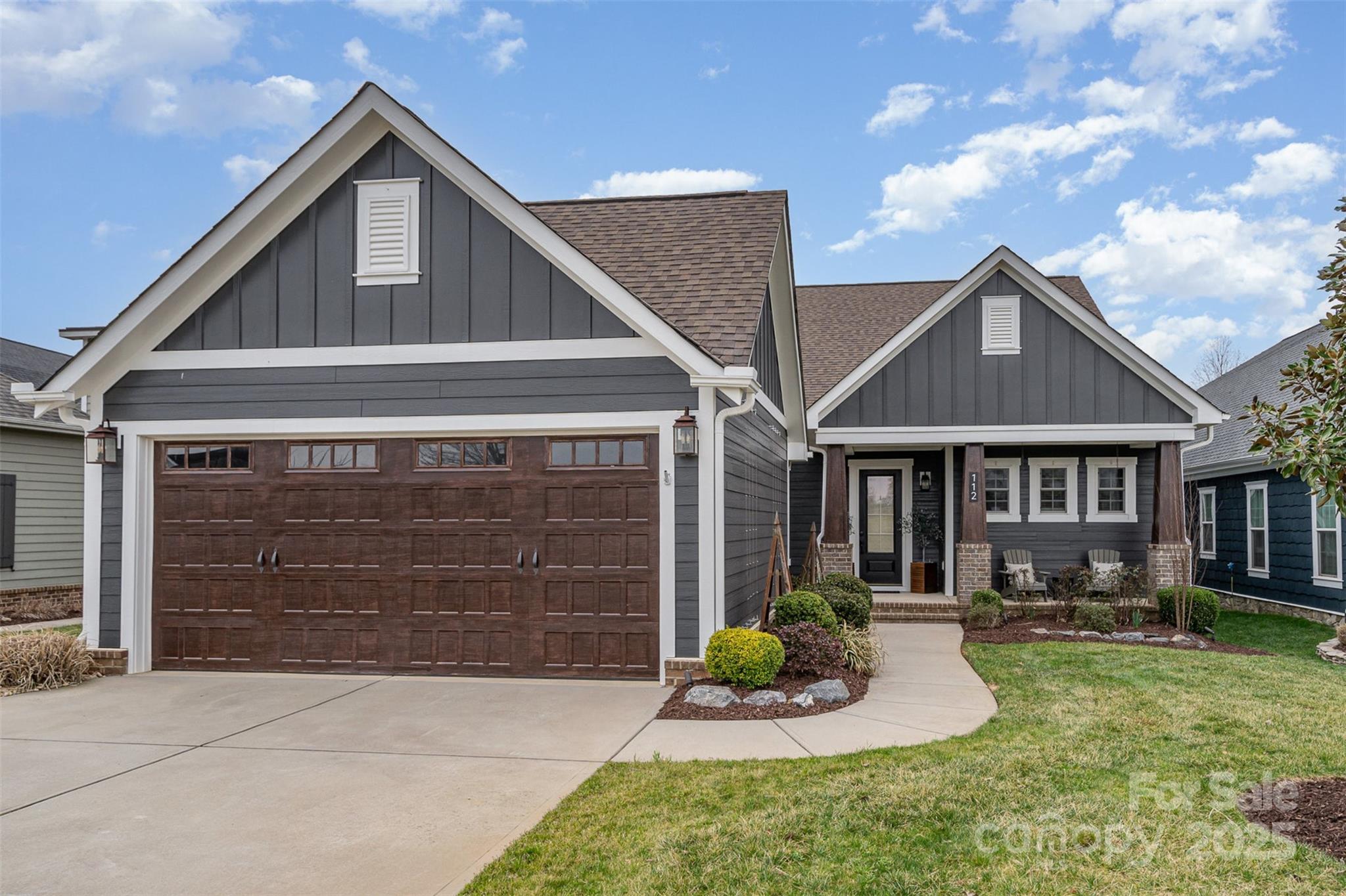 112 Sisters Cove Court Property Photo 1