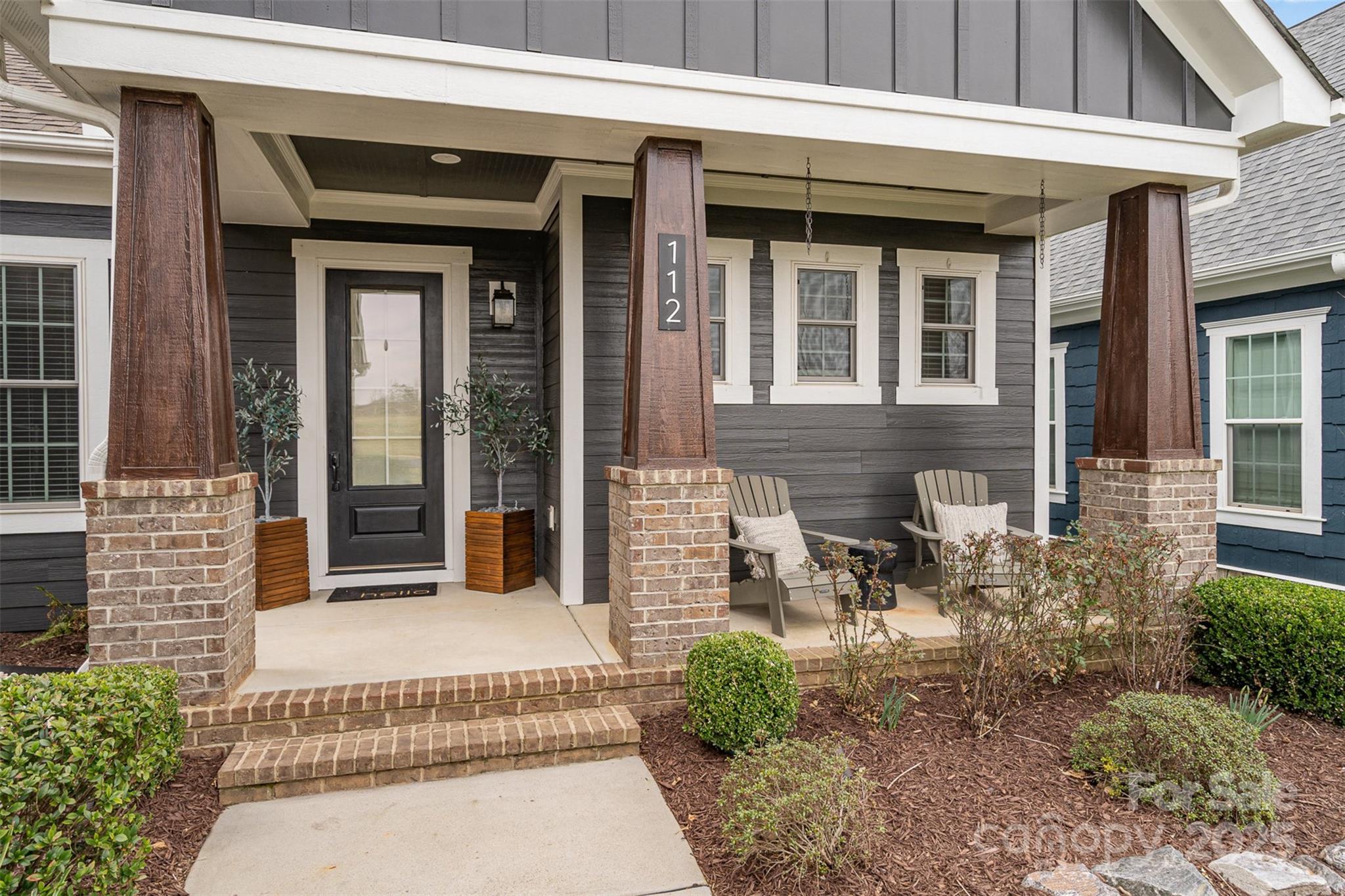 112 Sisters Cove Court Property Photo 2