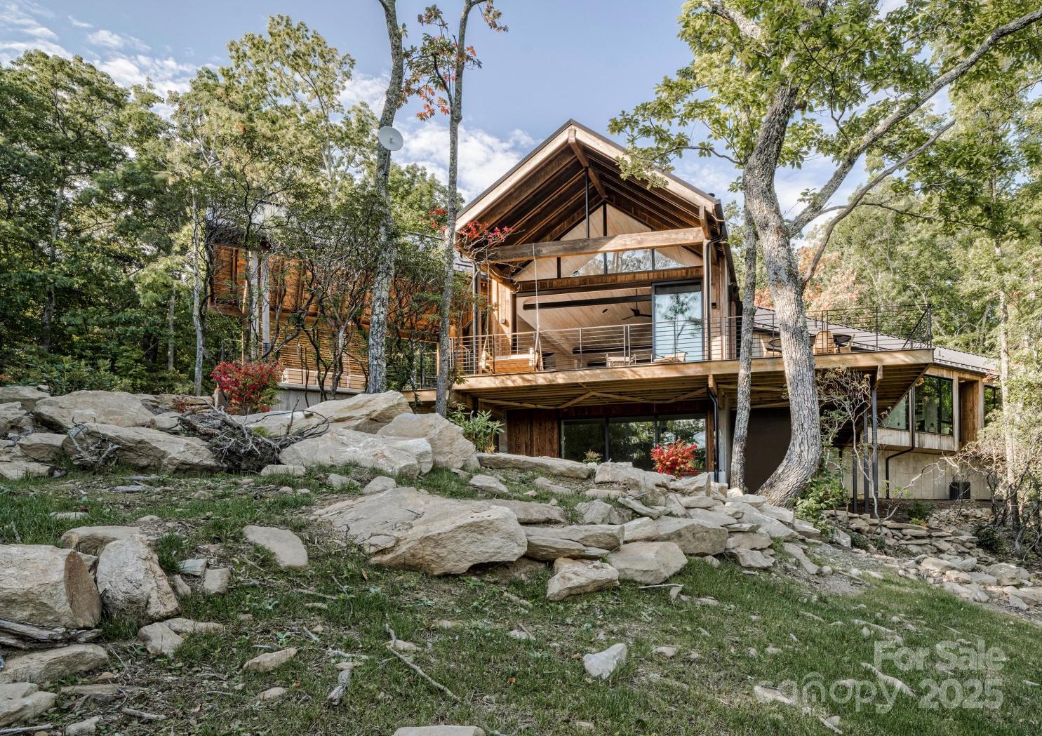 6 Oak Ridge Trail Property Photo