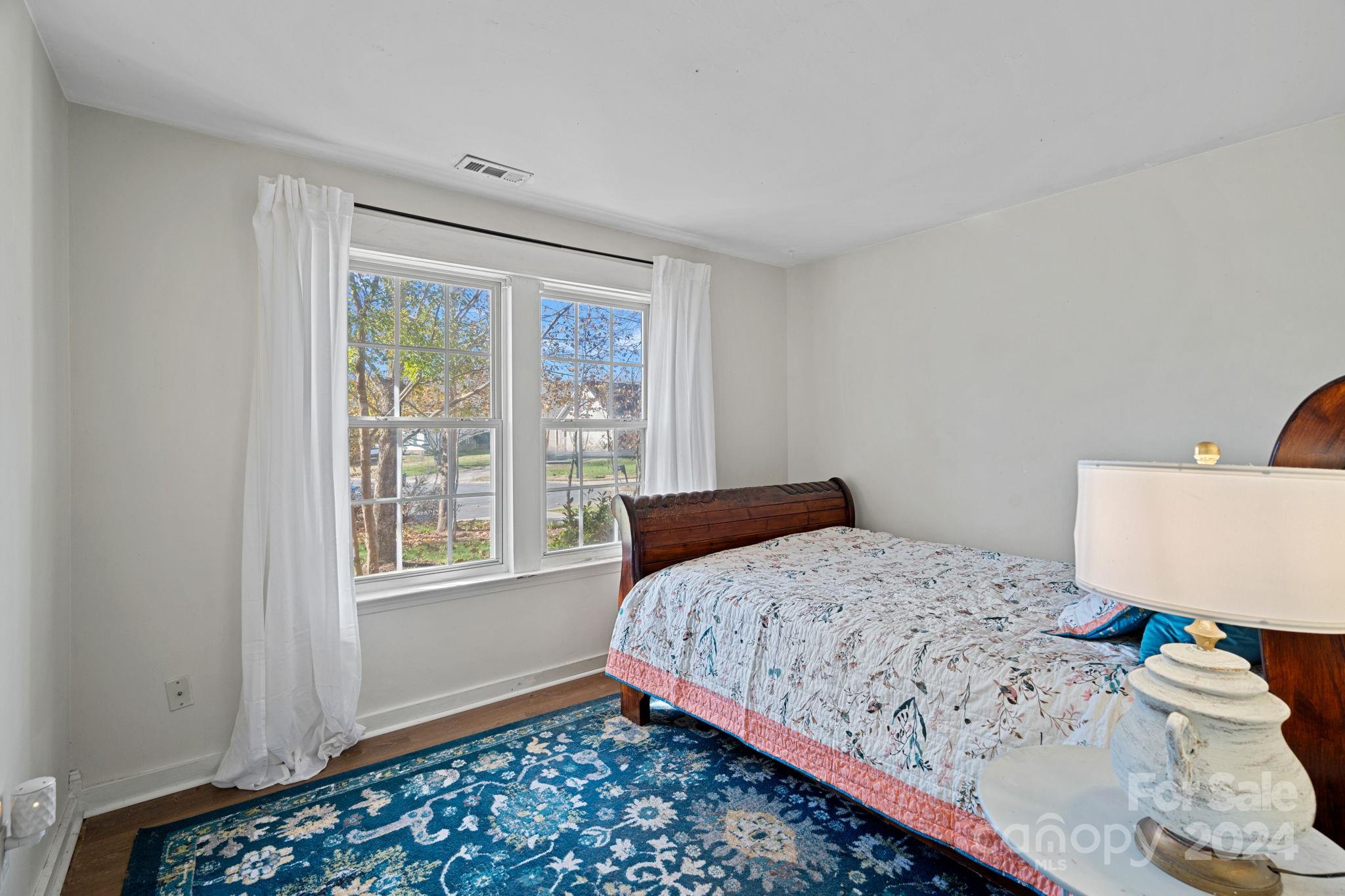 12128 Robins Nest Lane Property Photo 17