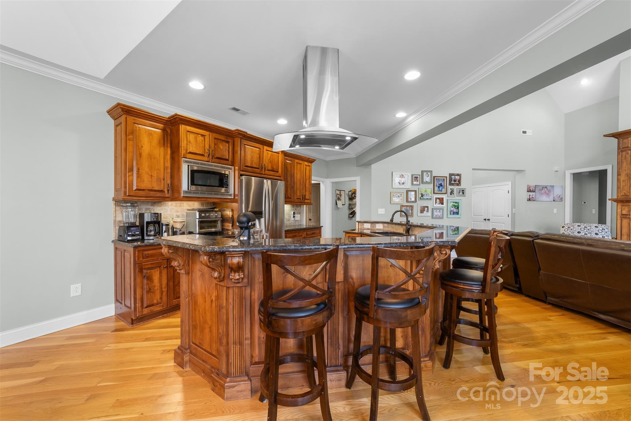 404 Yorkfield Drive Property Photo 9