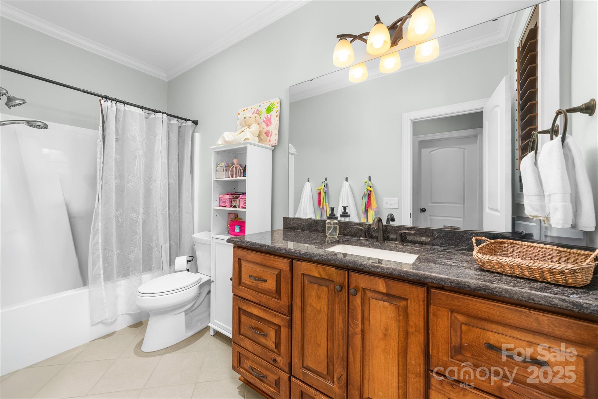404 Yorkfield Drive Property Photo 21