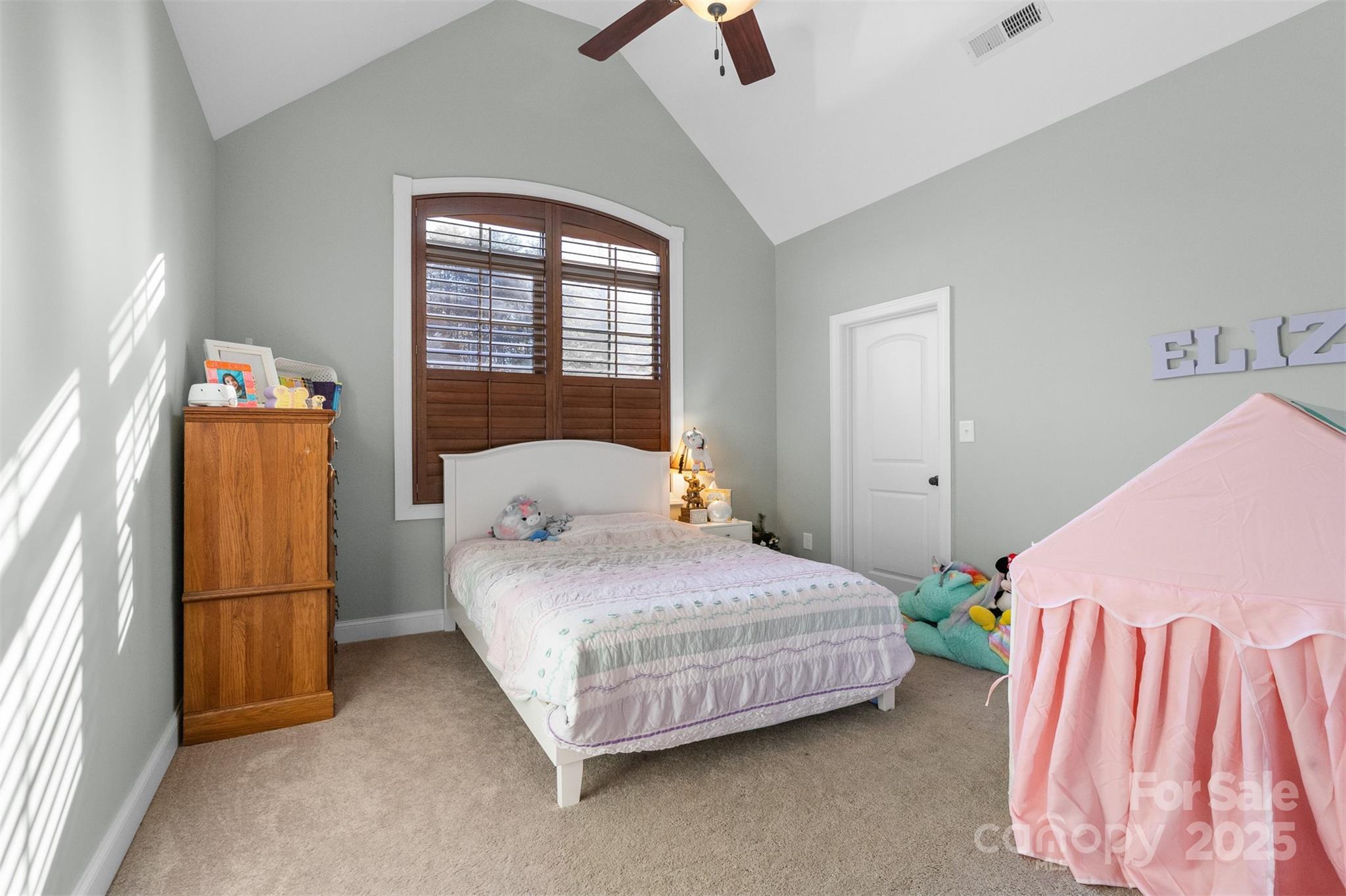 404 Yorkfield Drive Property Photo 22