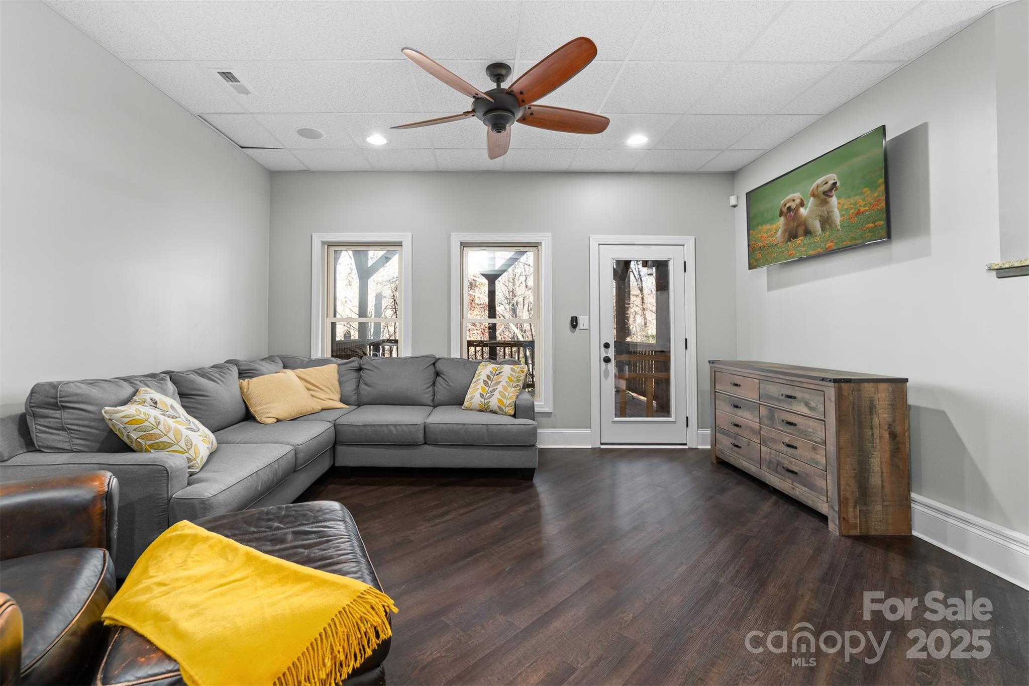 404 Yorkfield Drive Property Photo 25