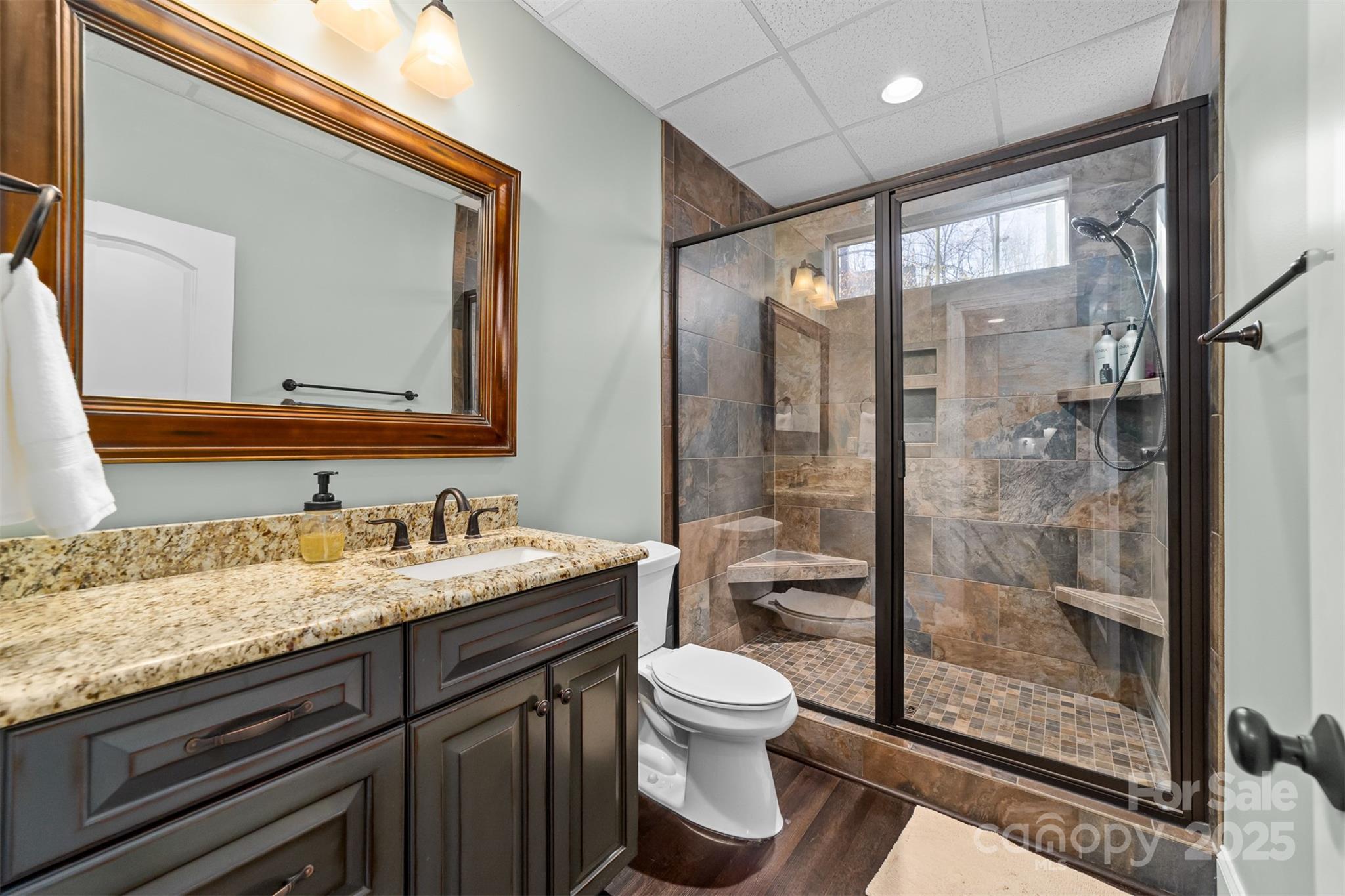 404 Yorkfield Drive Property Photo 31