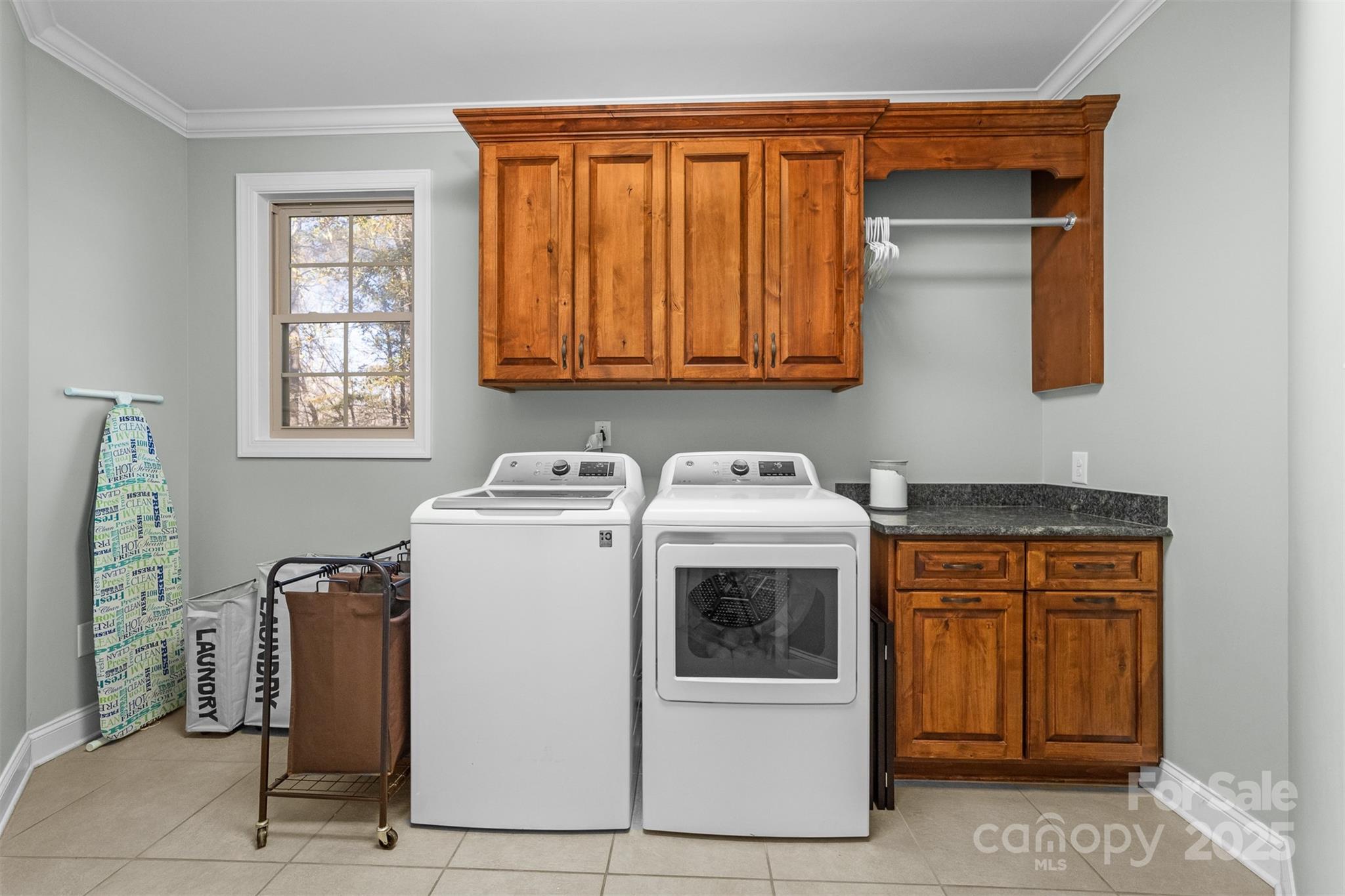 404 Yorkfield Drive Property Photo 37