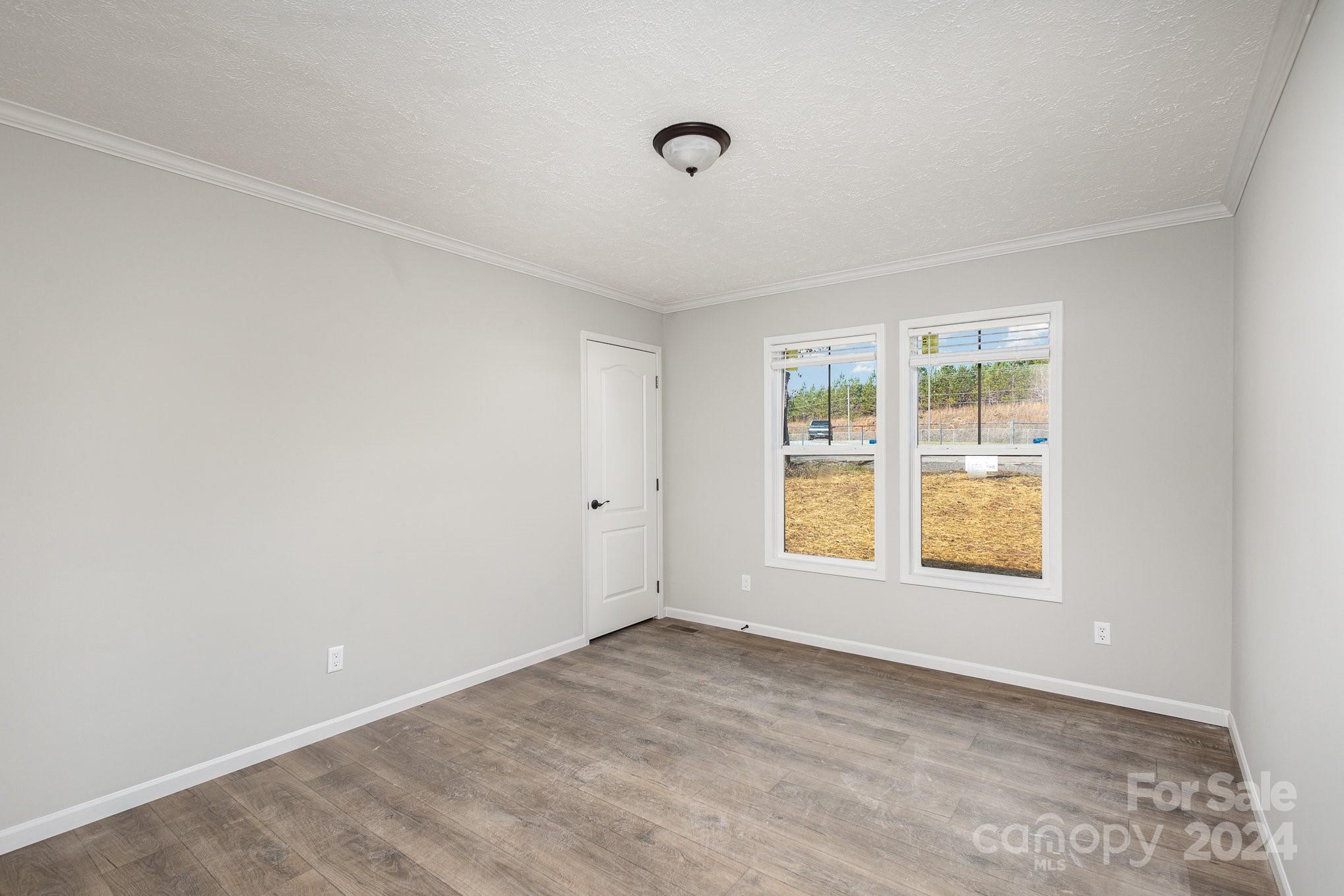 146 Lionel Street 15 Property Photo 12