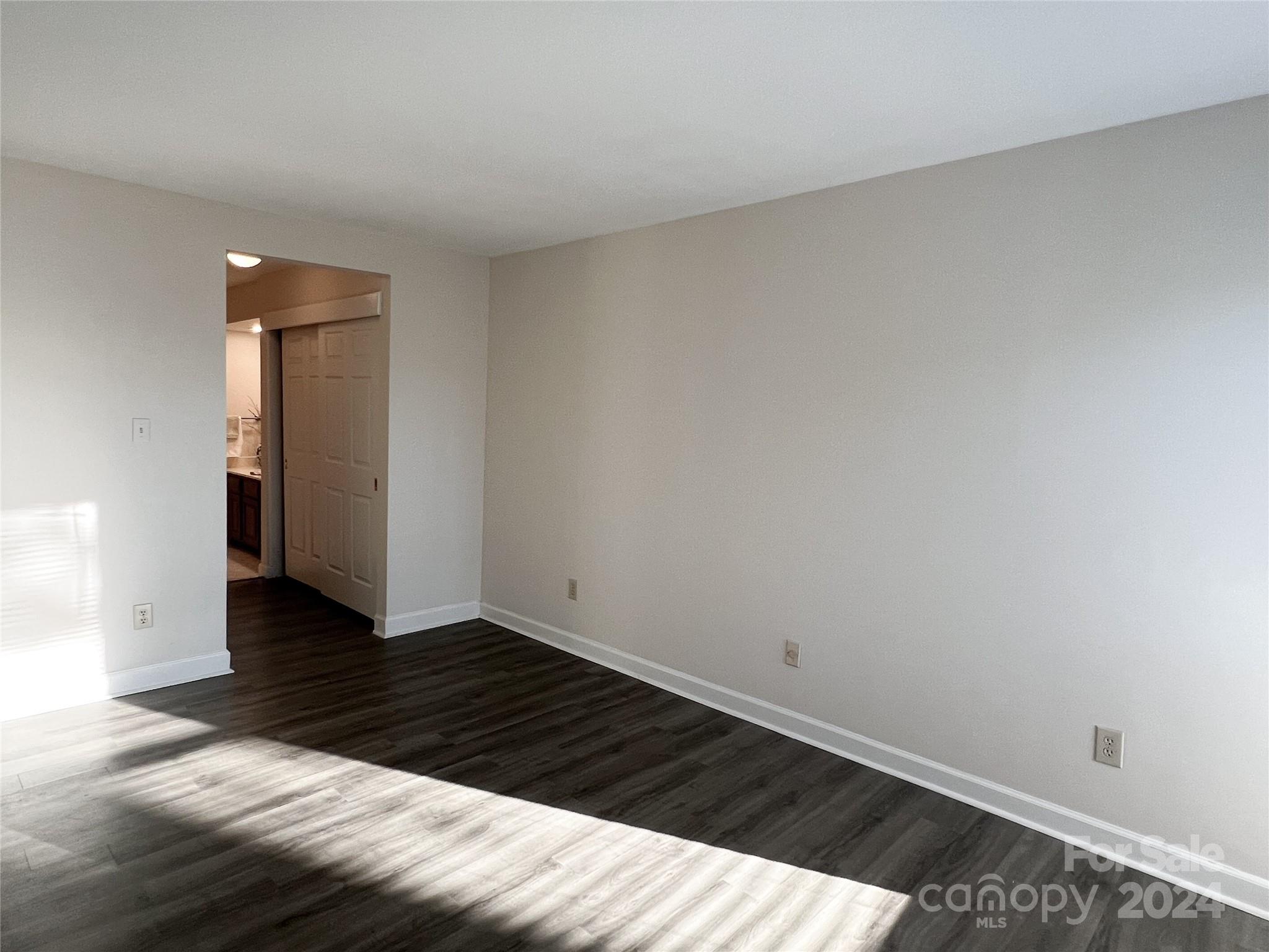 7428 Ashfield Court Property Photo 13