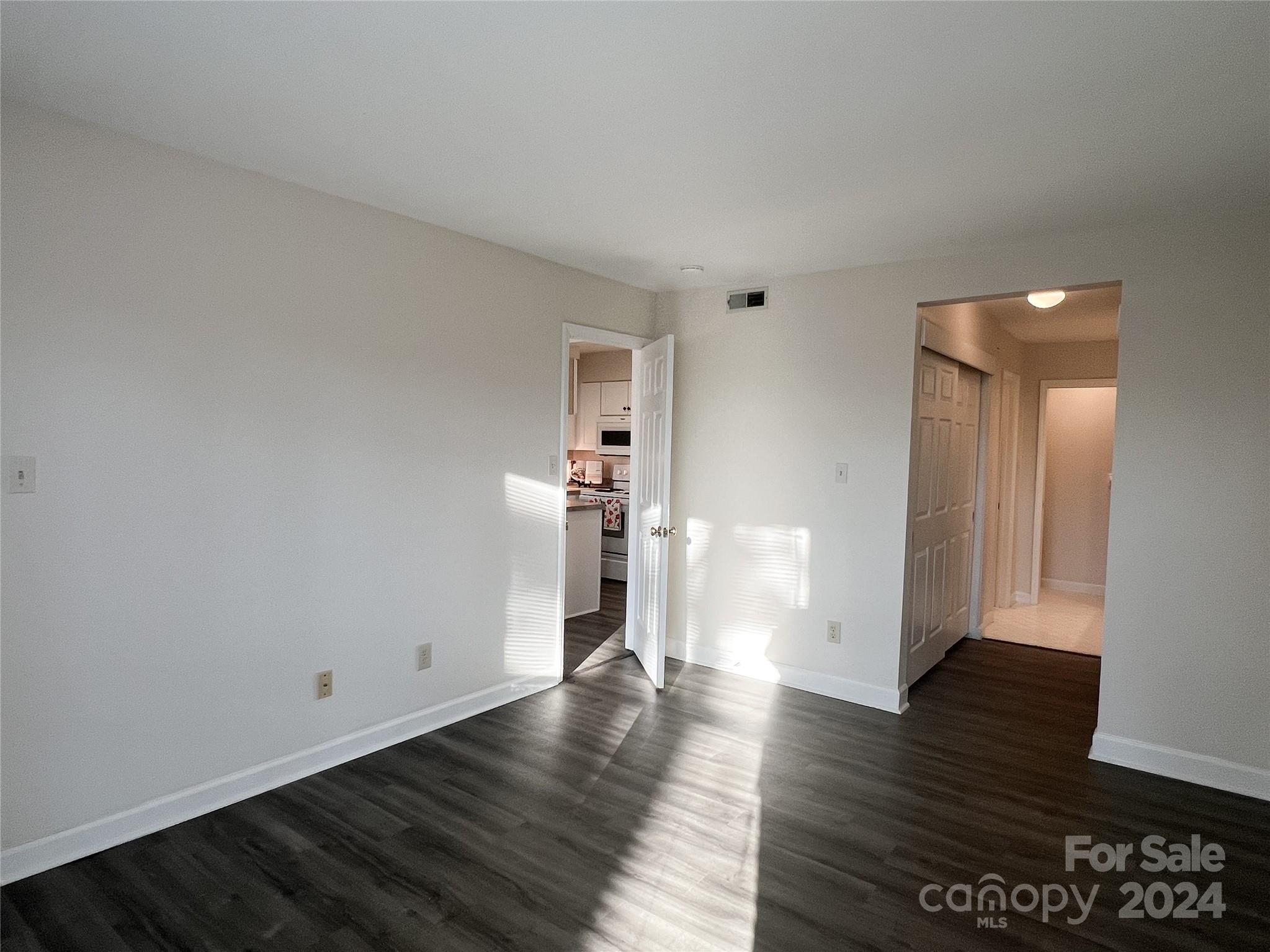 7428 Ashfield Court Property Photo 14