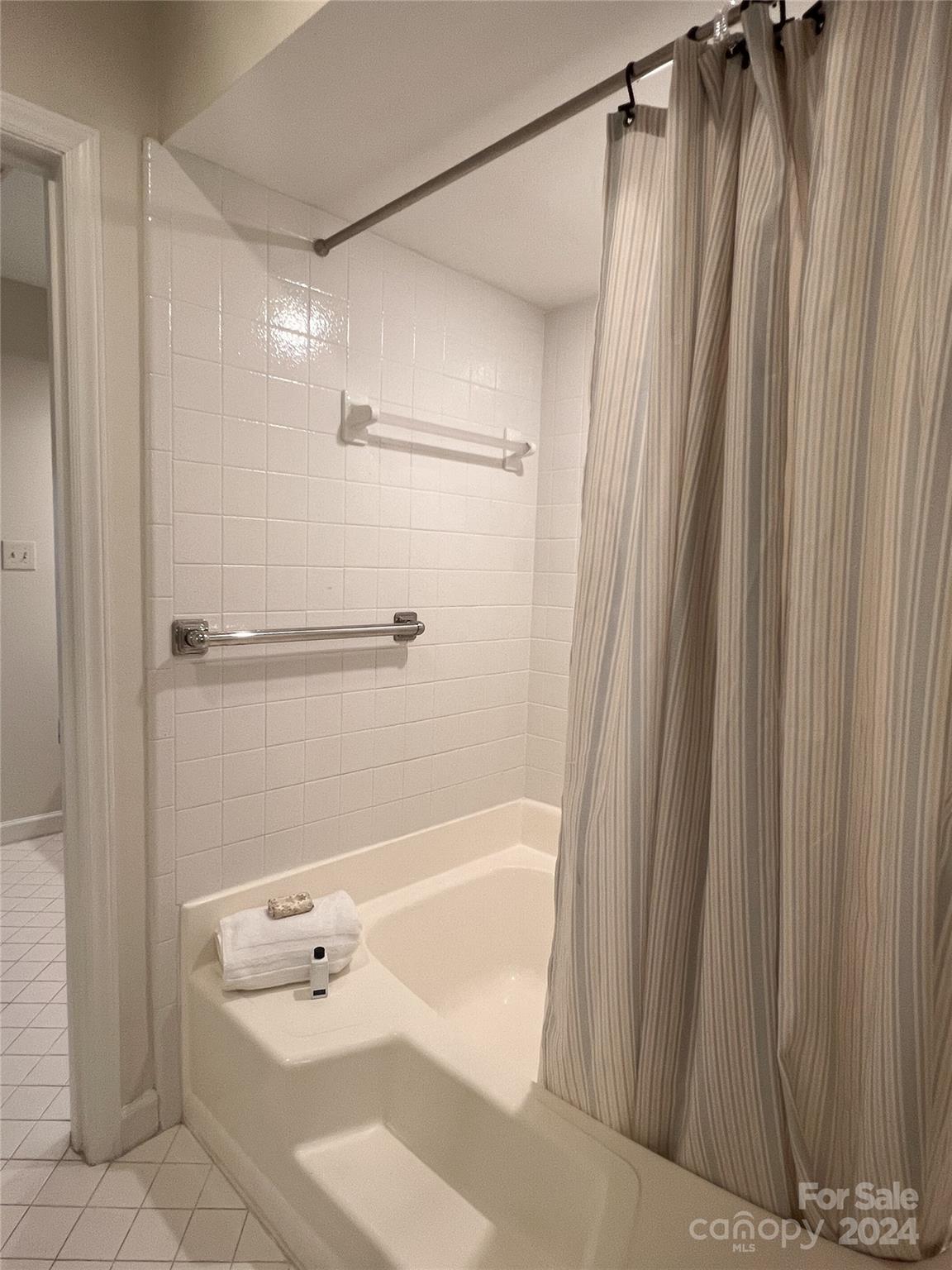 7428 Ashfield Court Property Photo 18