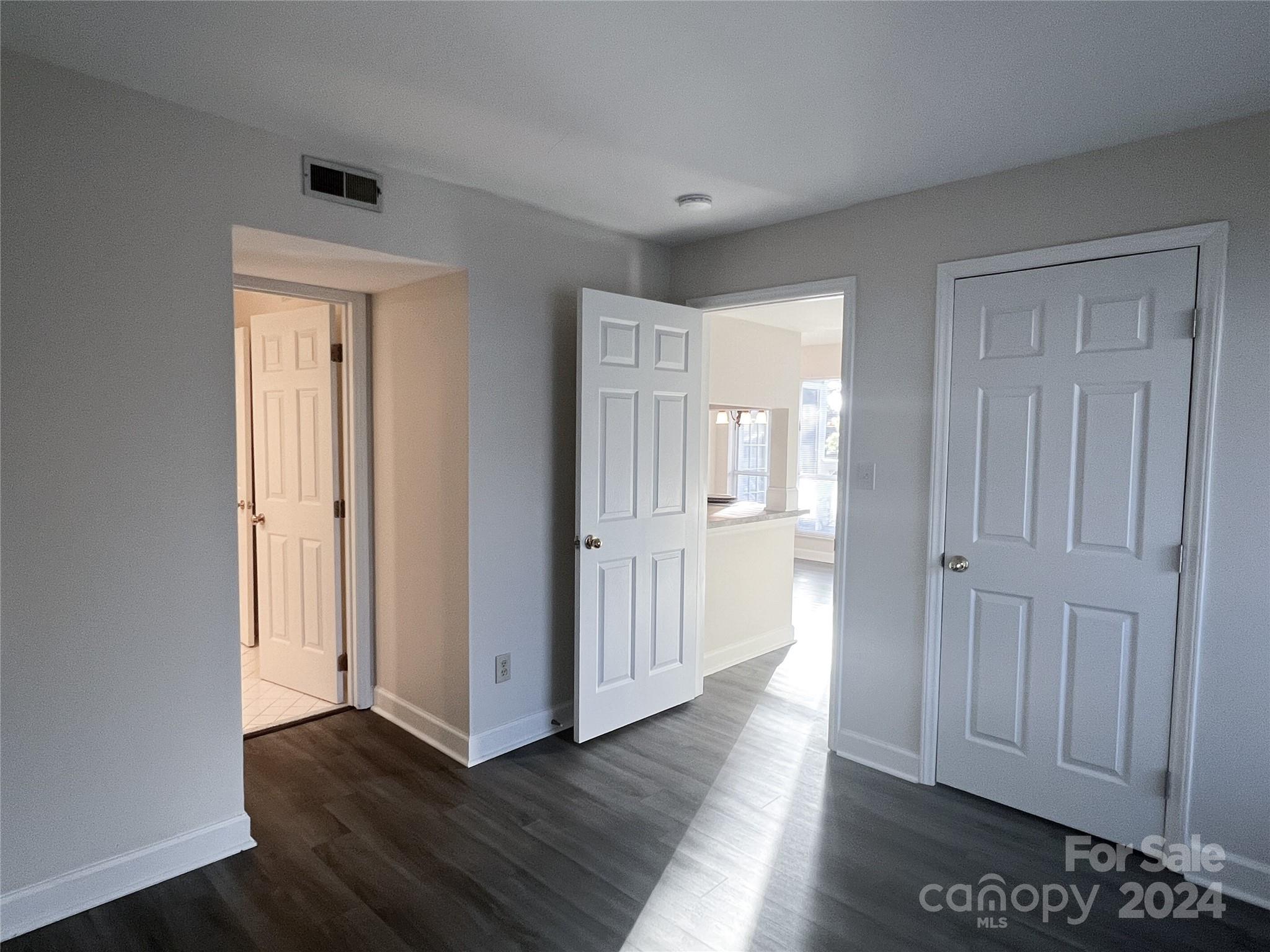 7428 Ashfield Court Property Photo 23