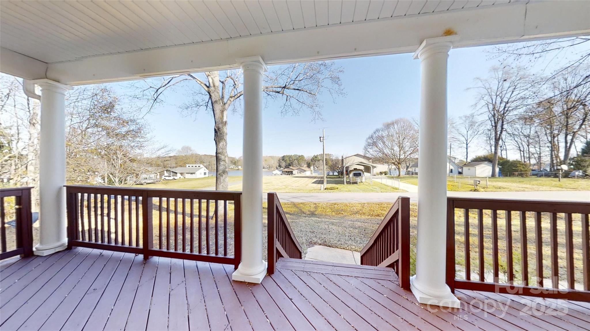 8046 Lucky Creek Lane Property Photo 14