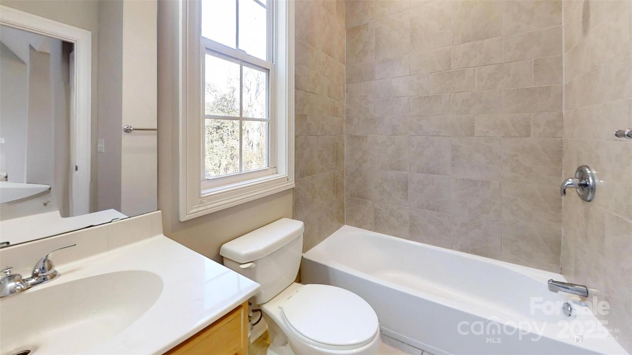 8046 Lucky Creek Lane Property Photo 27