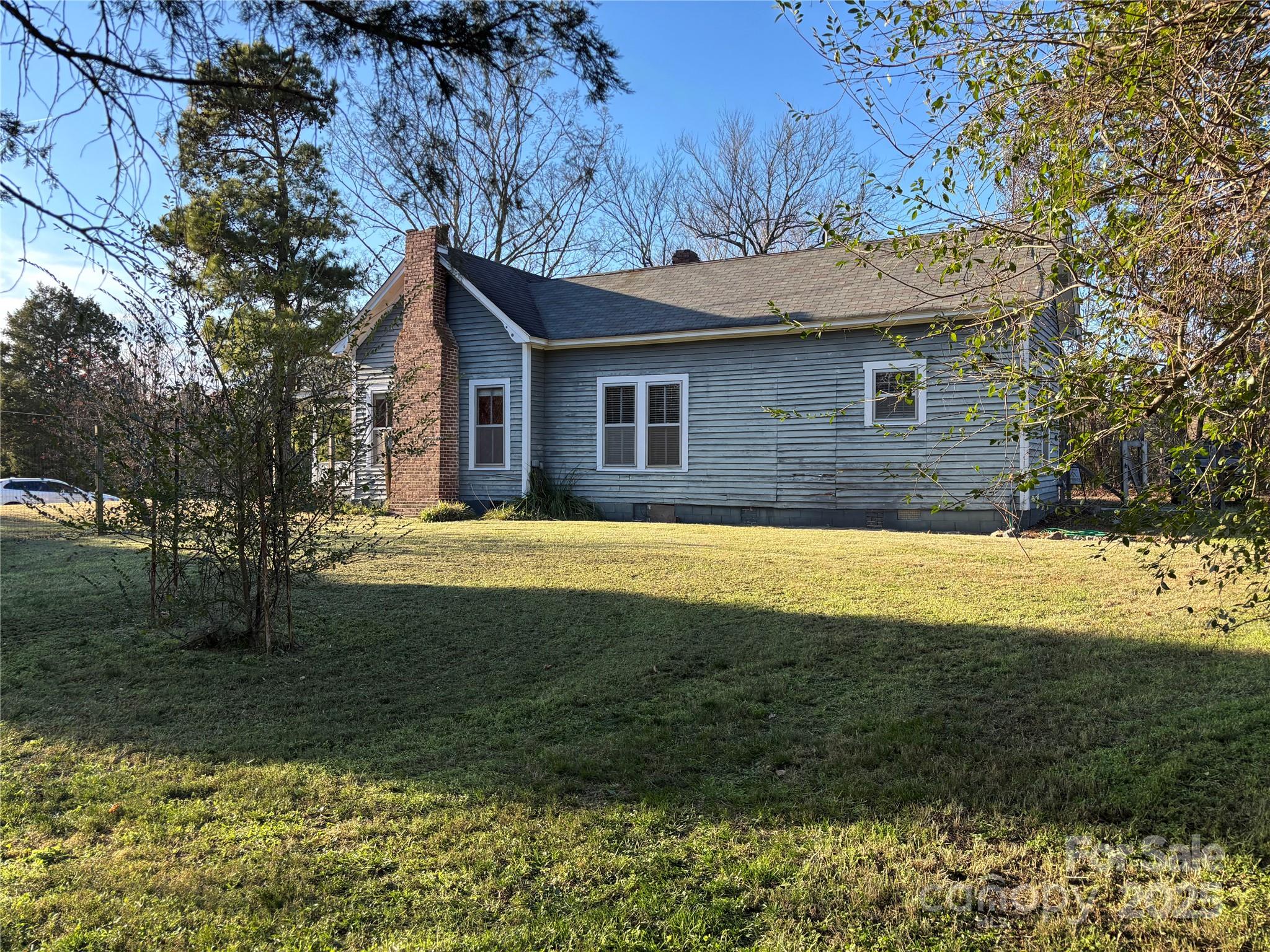 4220 Woodleaf Road Property Photo 21