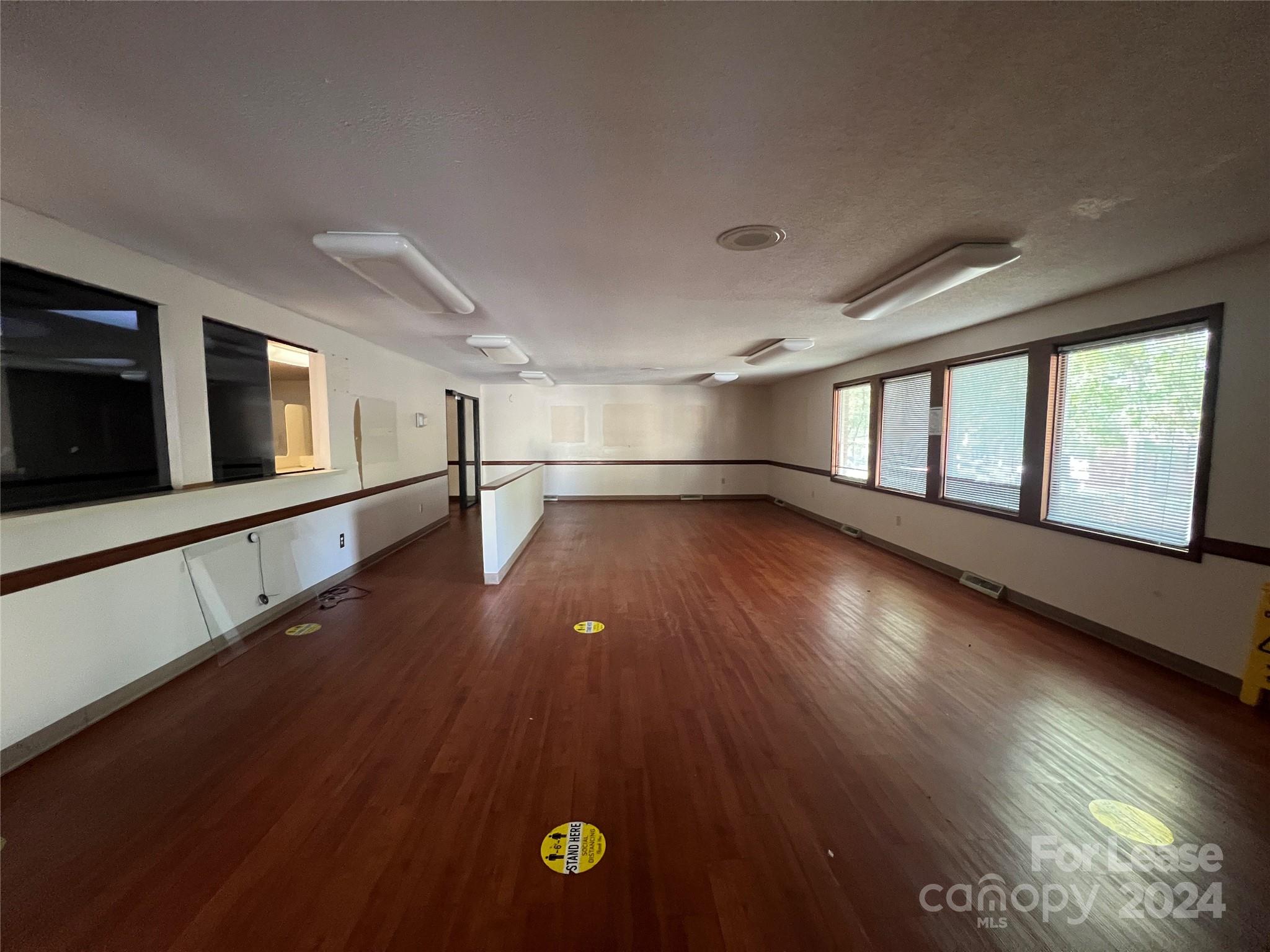 808 Schenck Street Property Photo 2