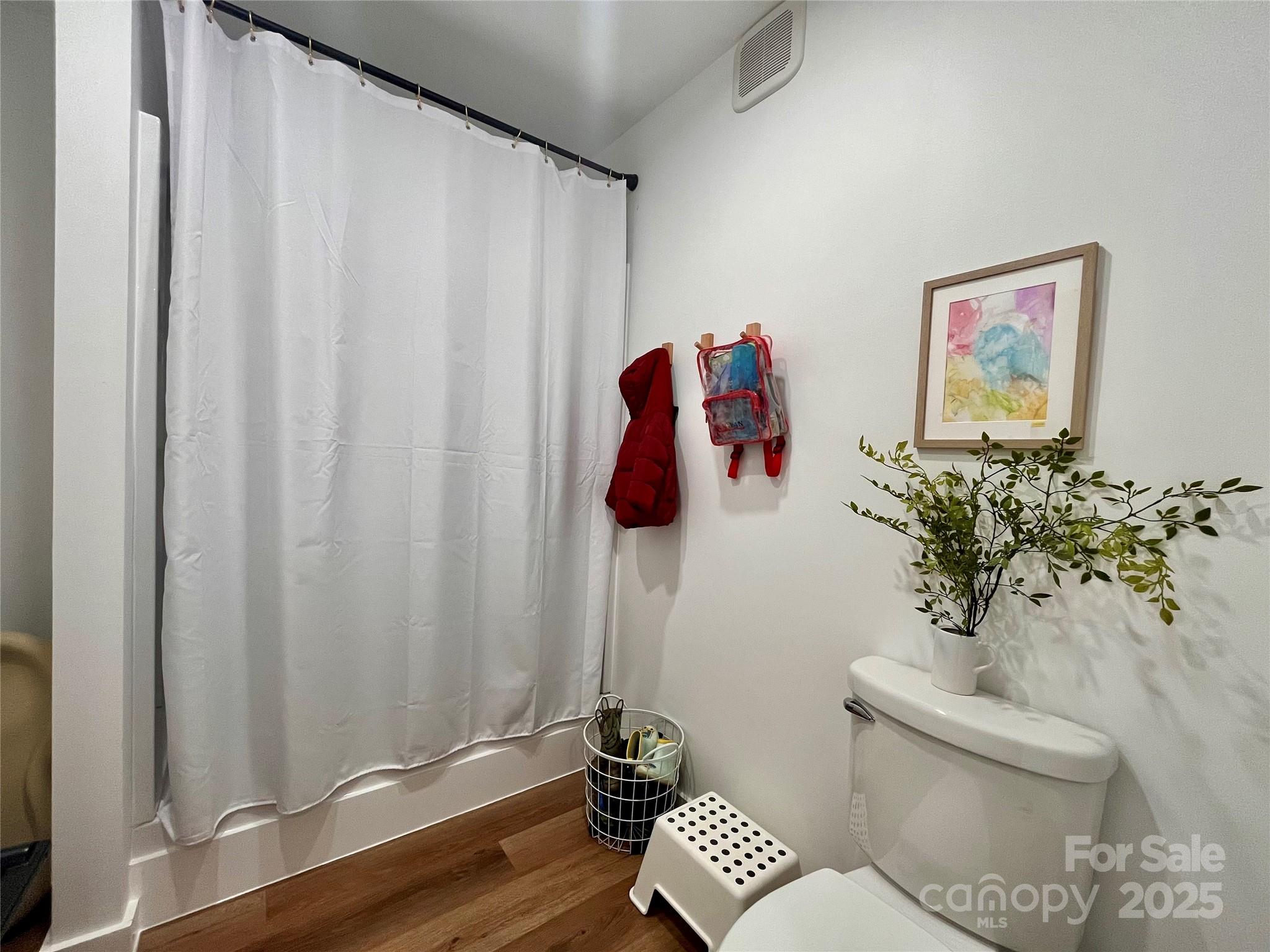 233 Windy Ridge Drive Property Photo 17