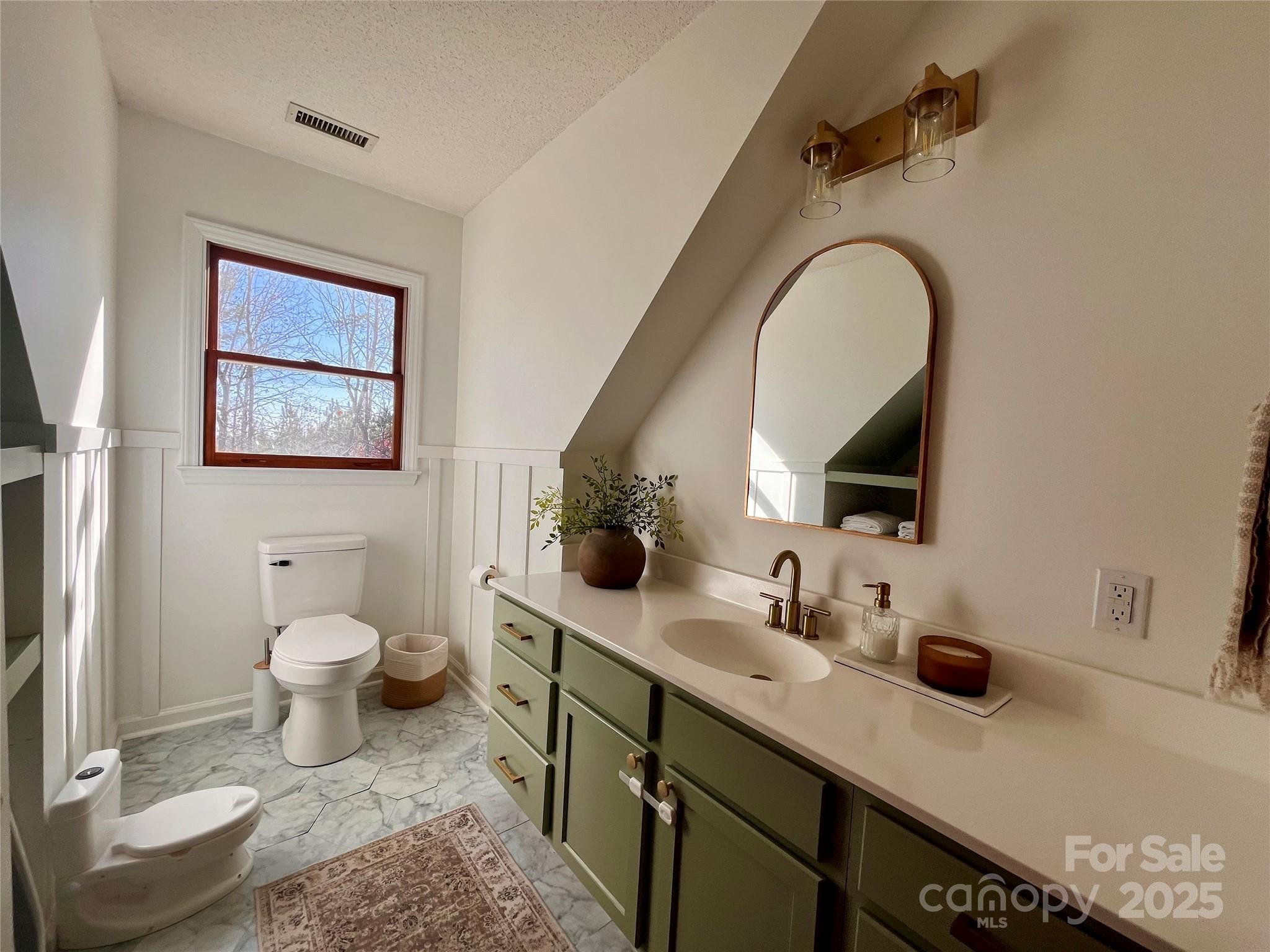 233 Windy Ridge Drive Property Photo 20