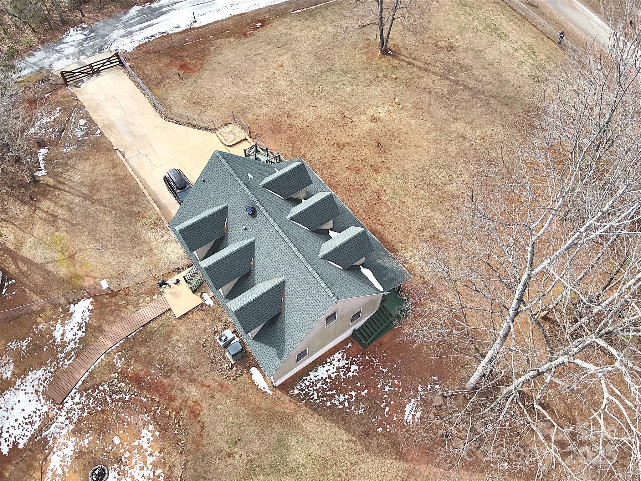 233 Windy Ridge Drive Property Photo 43