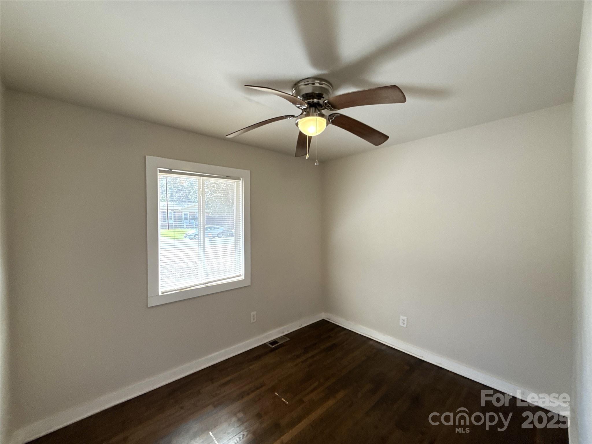 3923 Colebrook Road Property Photo 10