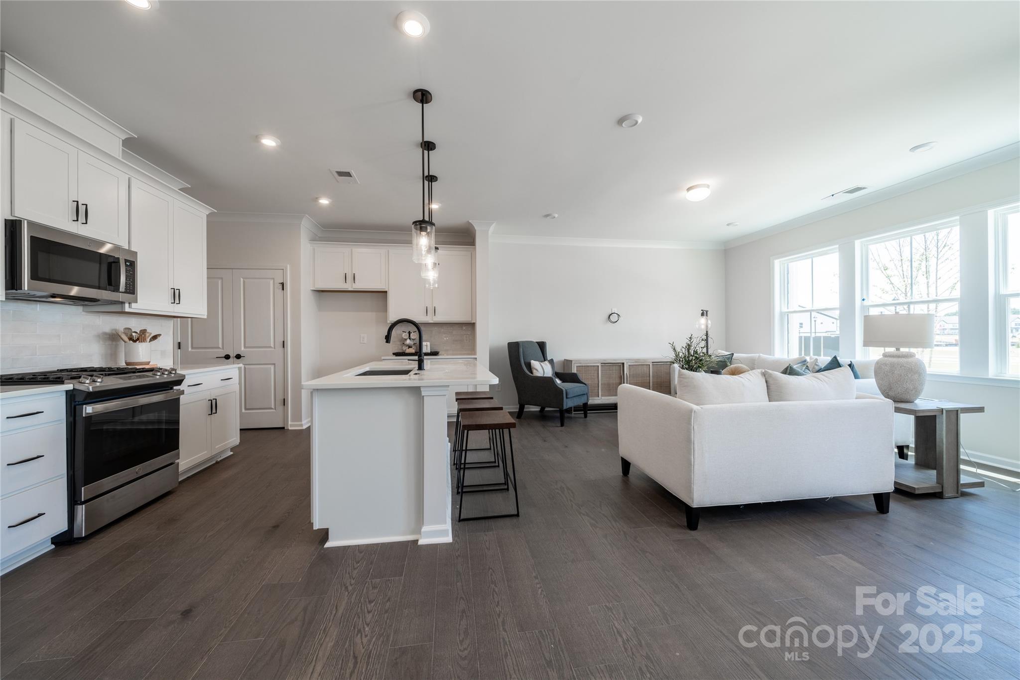 5680 Clear Creek Lane Property Photo 1