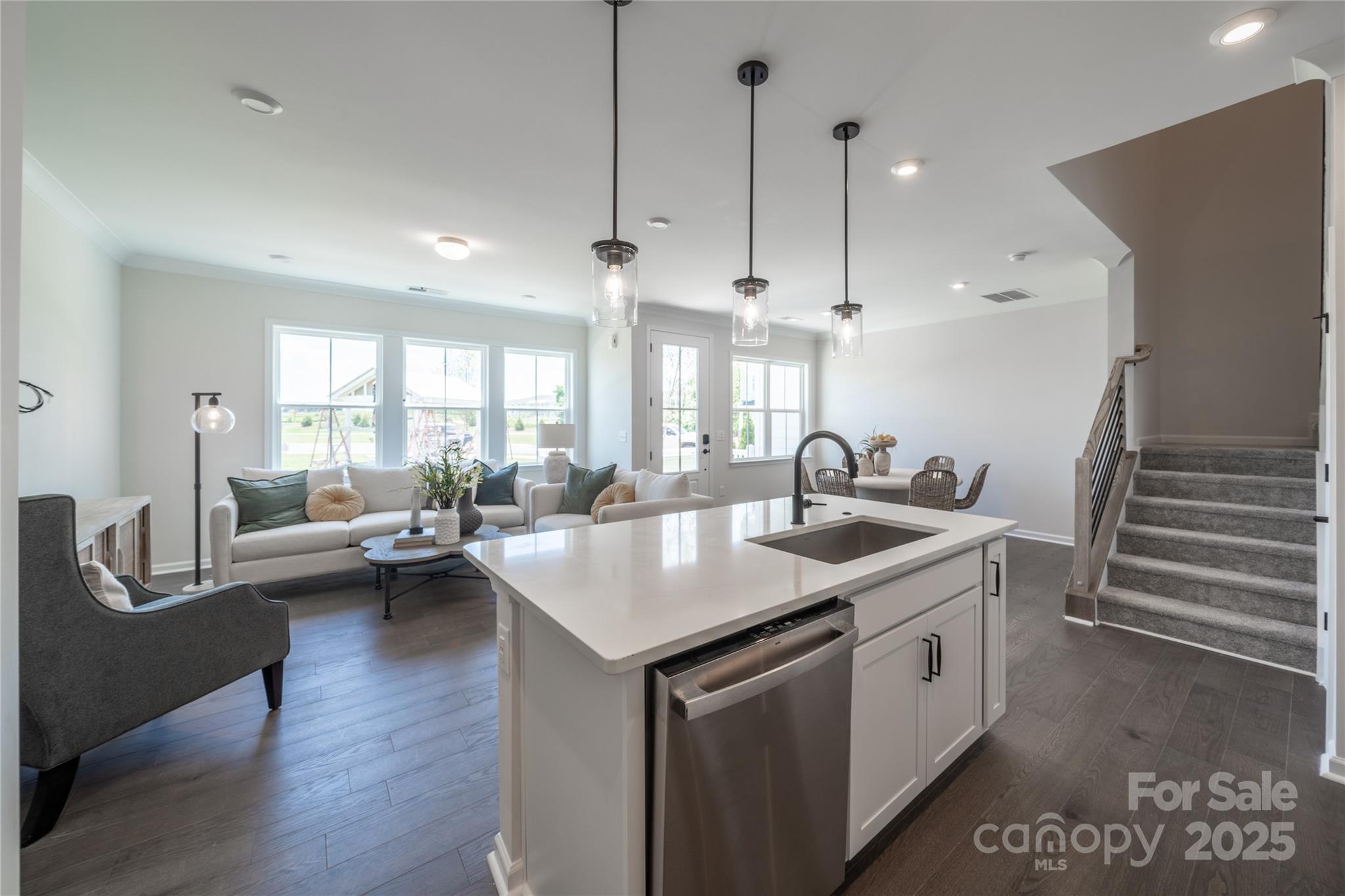 5680 Clear Creek Lane Property Photo 7
