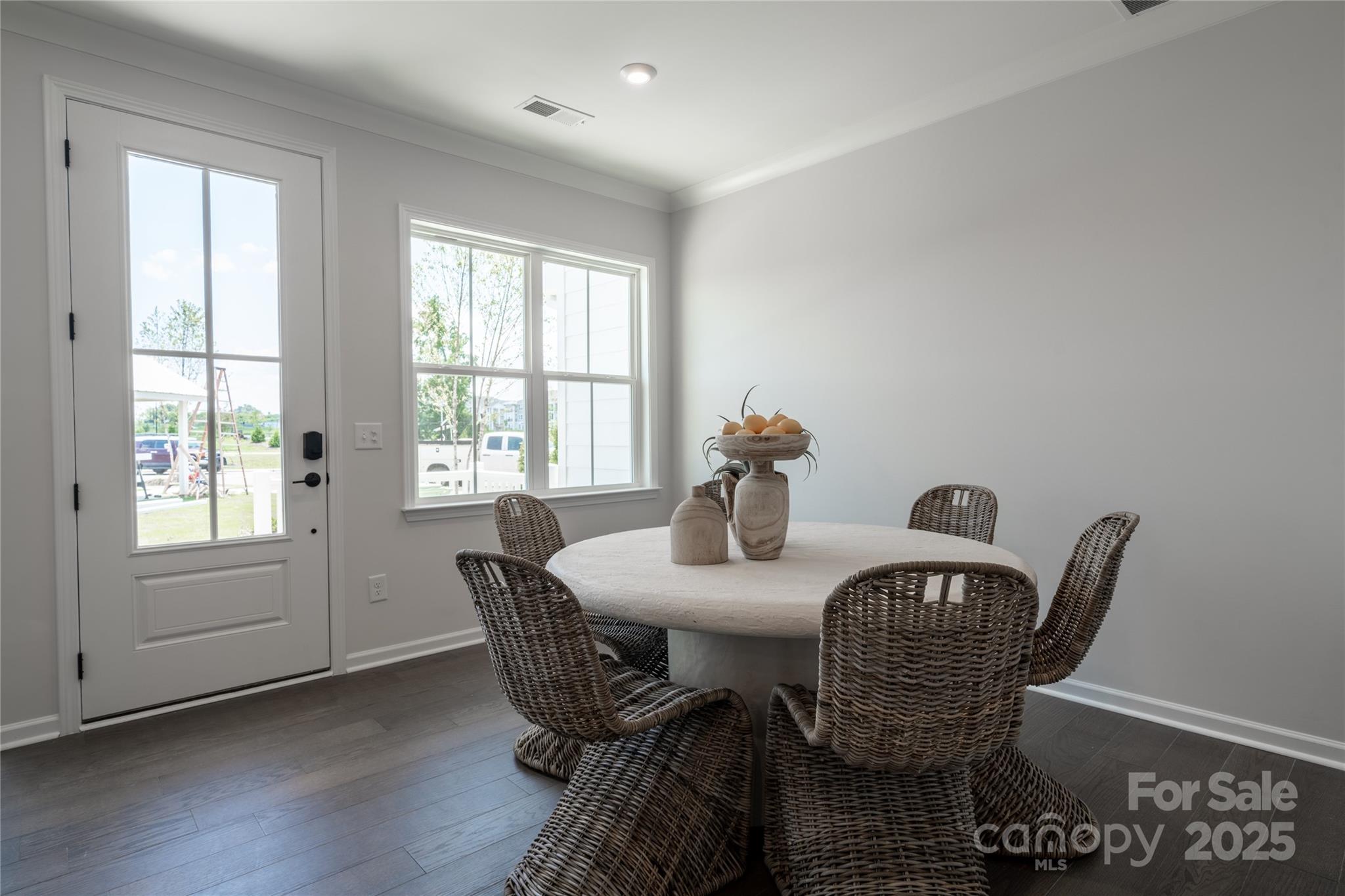 5680 Clear Creek Lane Property Photo 10