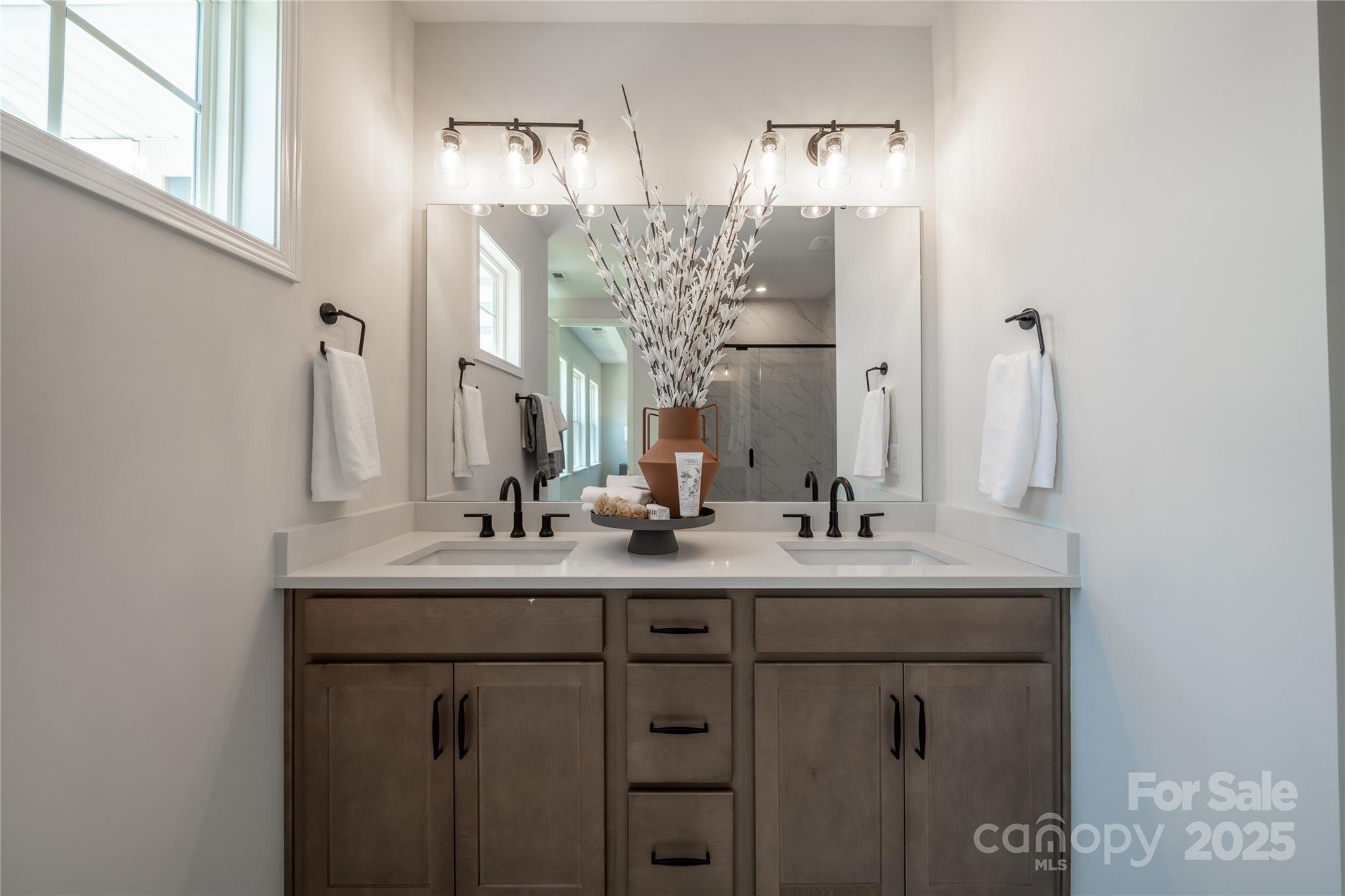 5680 Clear Creek Lane Property Photo 16