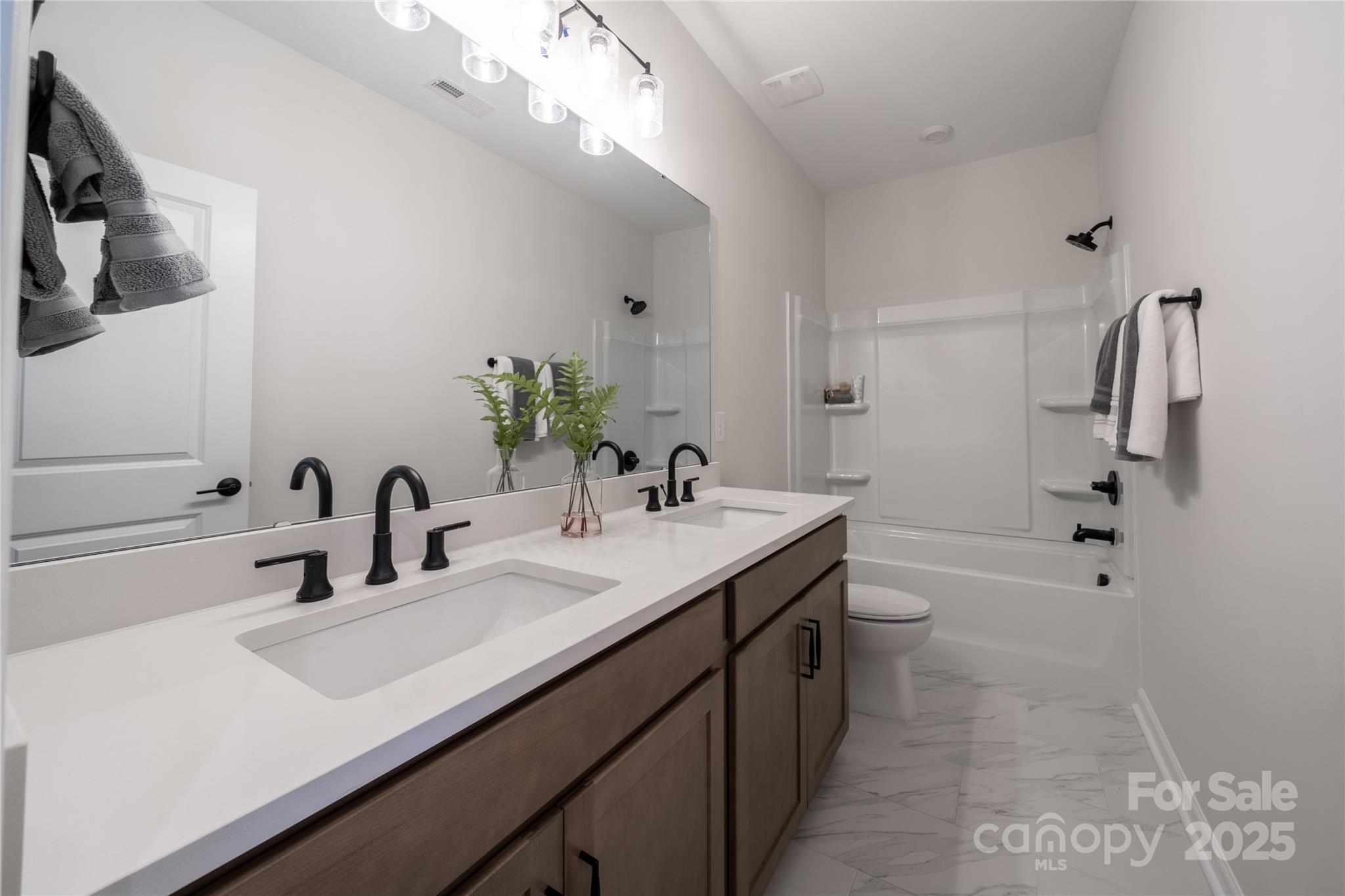5680 Clear Creek Lane Property Photo 20